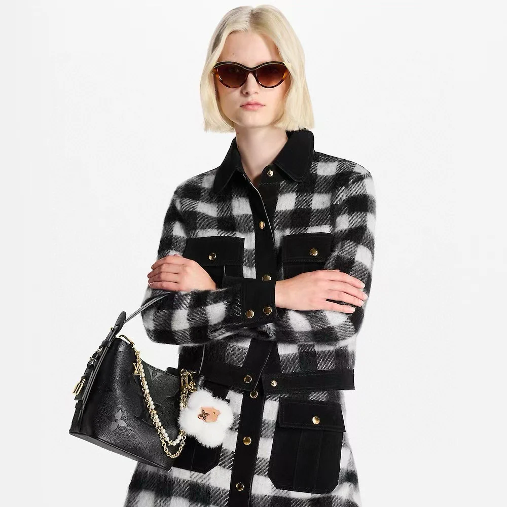 Louis New bucket bag