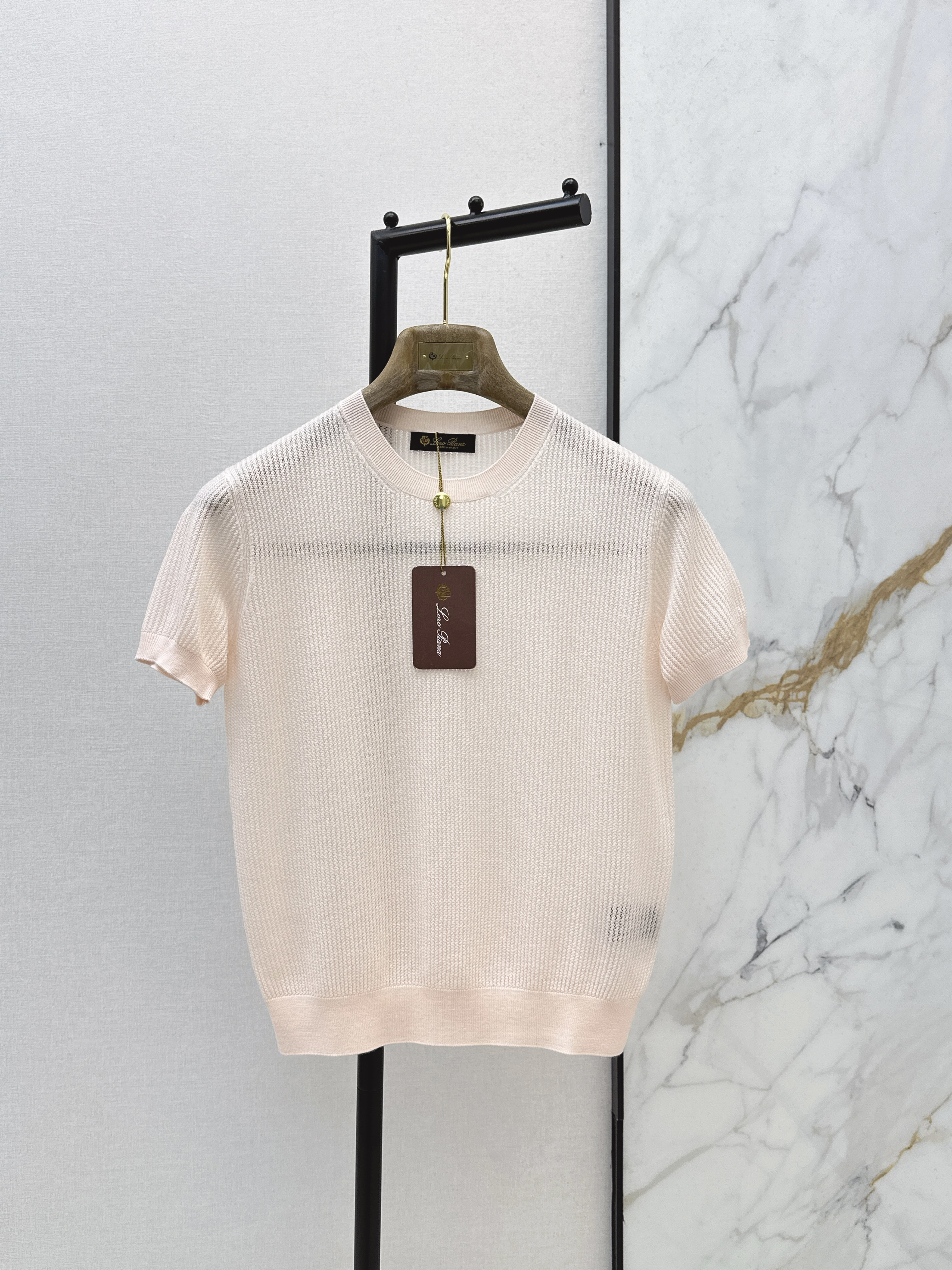 Loro New hollow knitwear