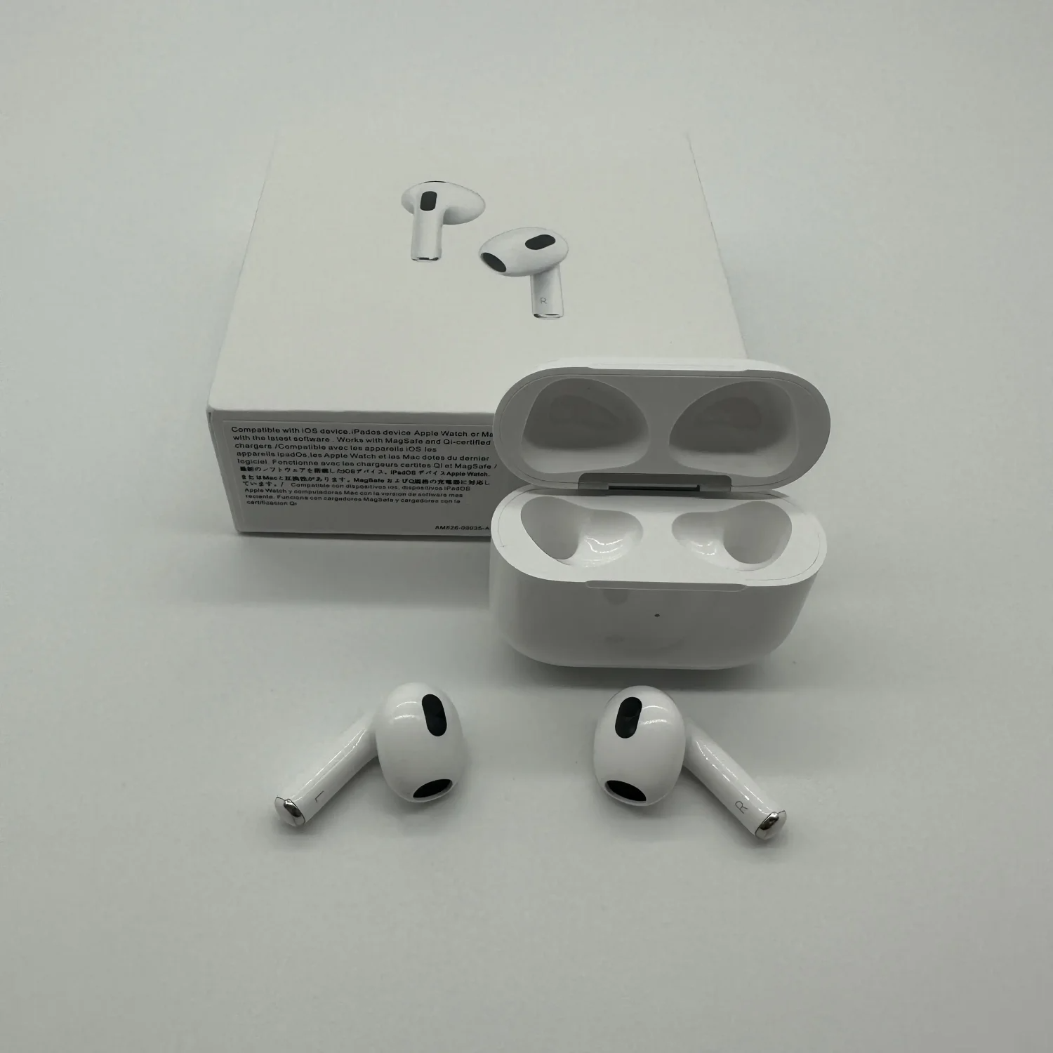 Apple AirPods 3 With MagSafe Charging Case