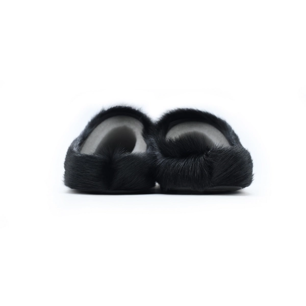 Marni Long-hair Calfskin Fussbett Sabot Black SBMR000600P412200N99