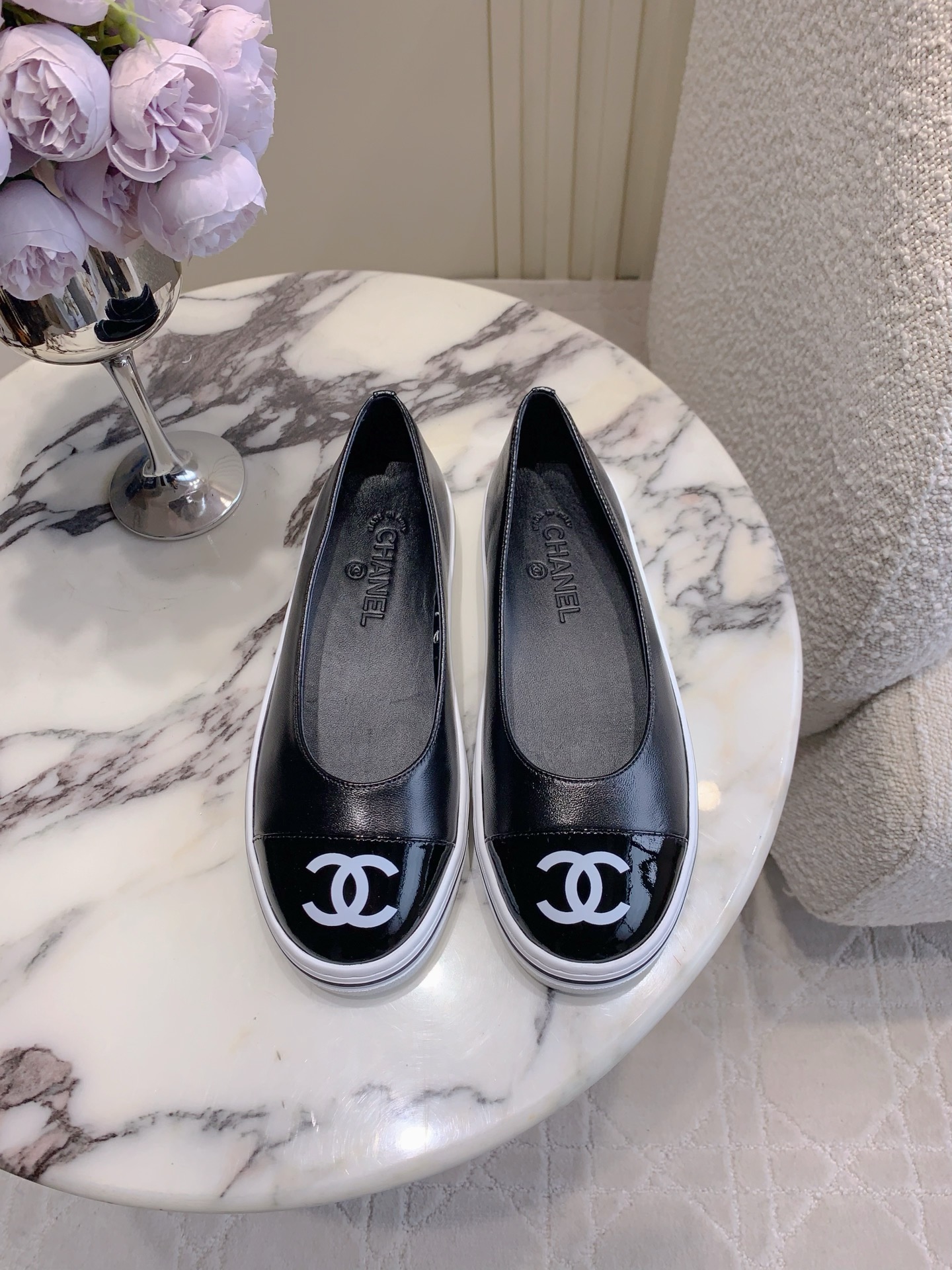 Chan New casual flats