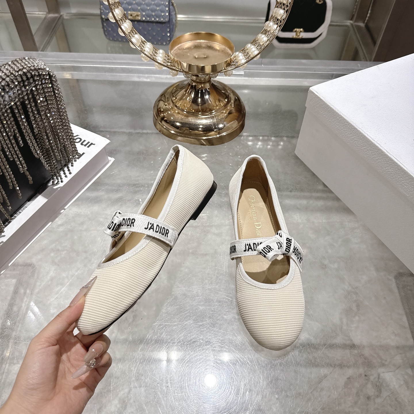 CD New Bow Ribbon Flats