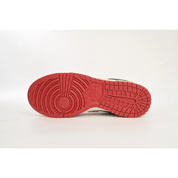 Nike SB Dunk Low WTP