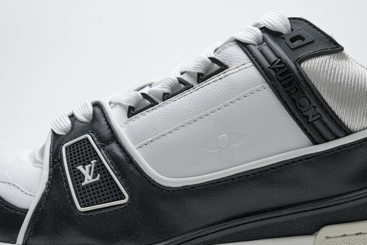 Pkkicks God Batch LOUIS VUITTON 20ss Trainer Black White