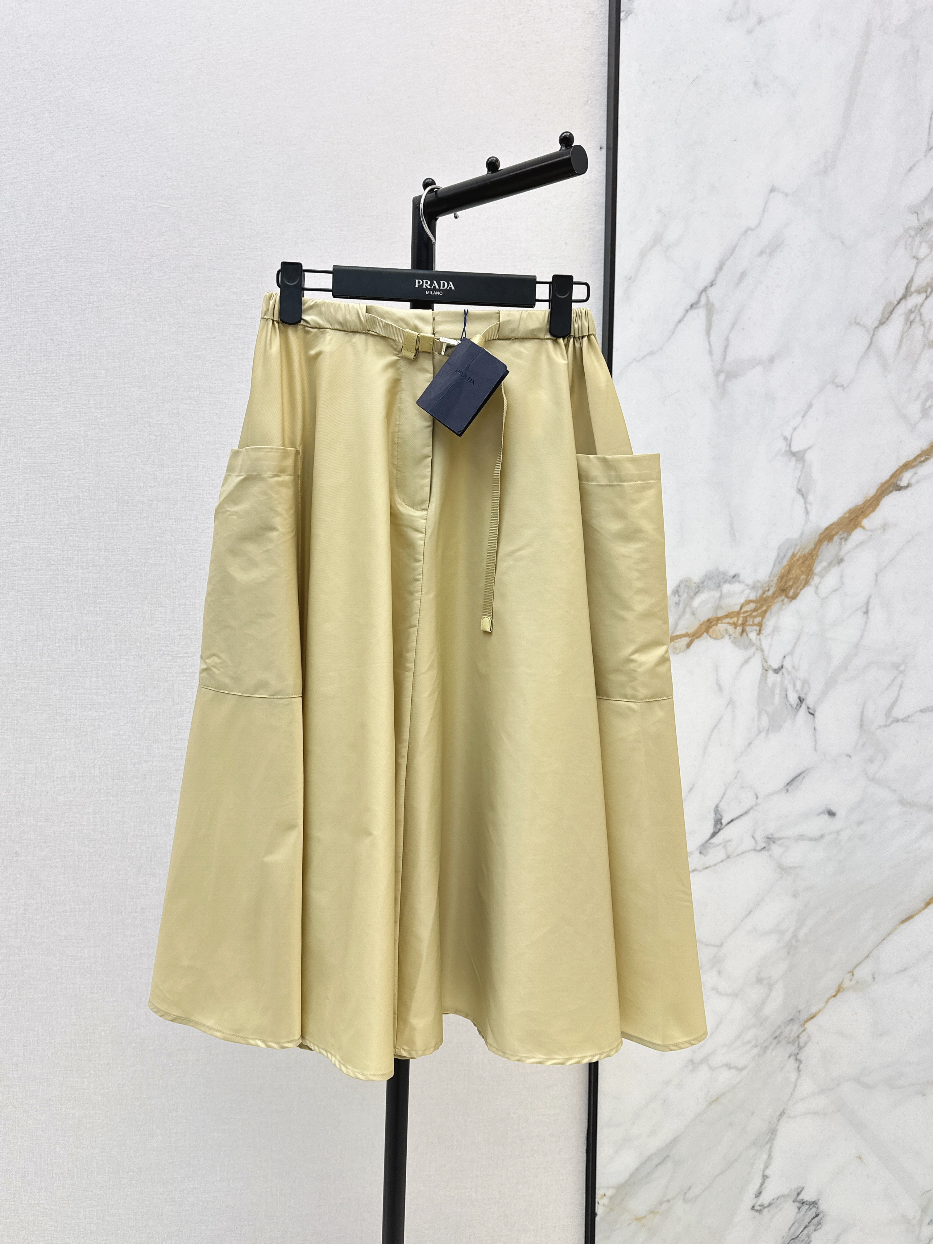 Pra New pleated skirt