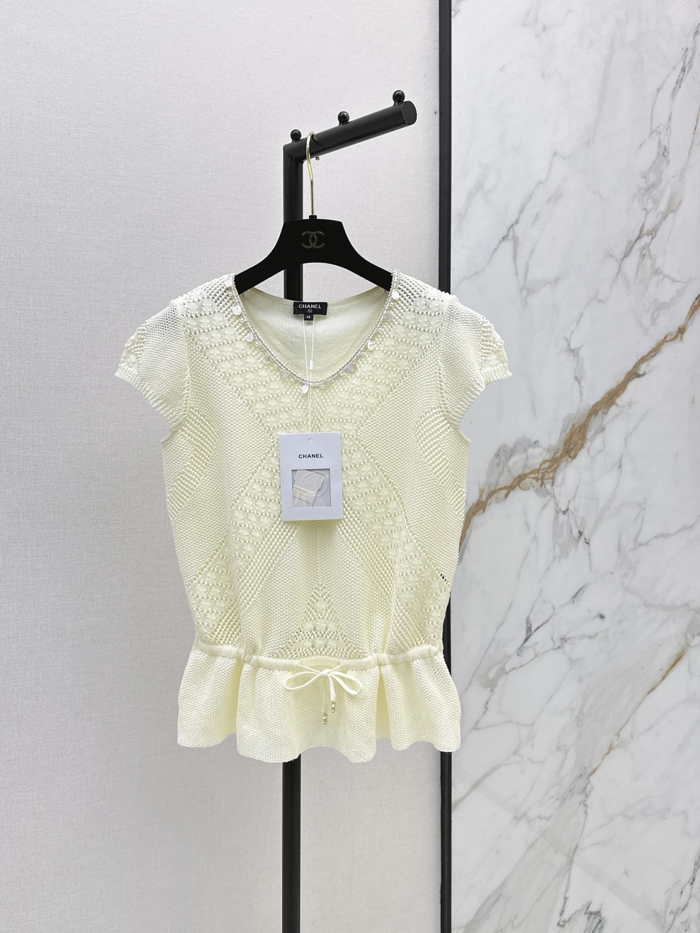 Chan New Hollow-knit top