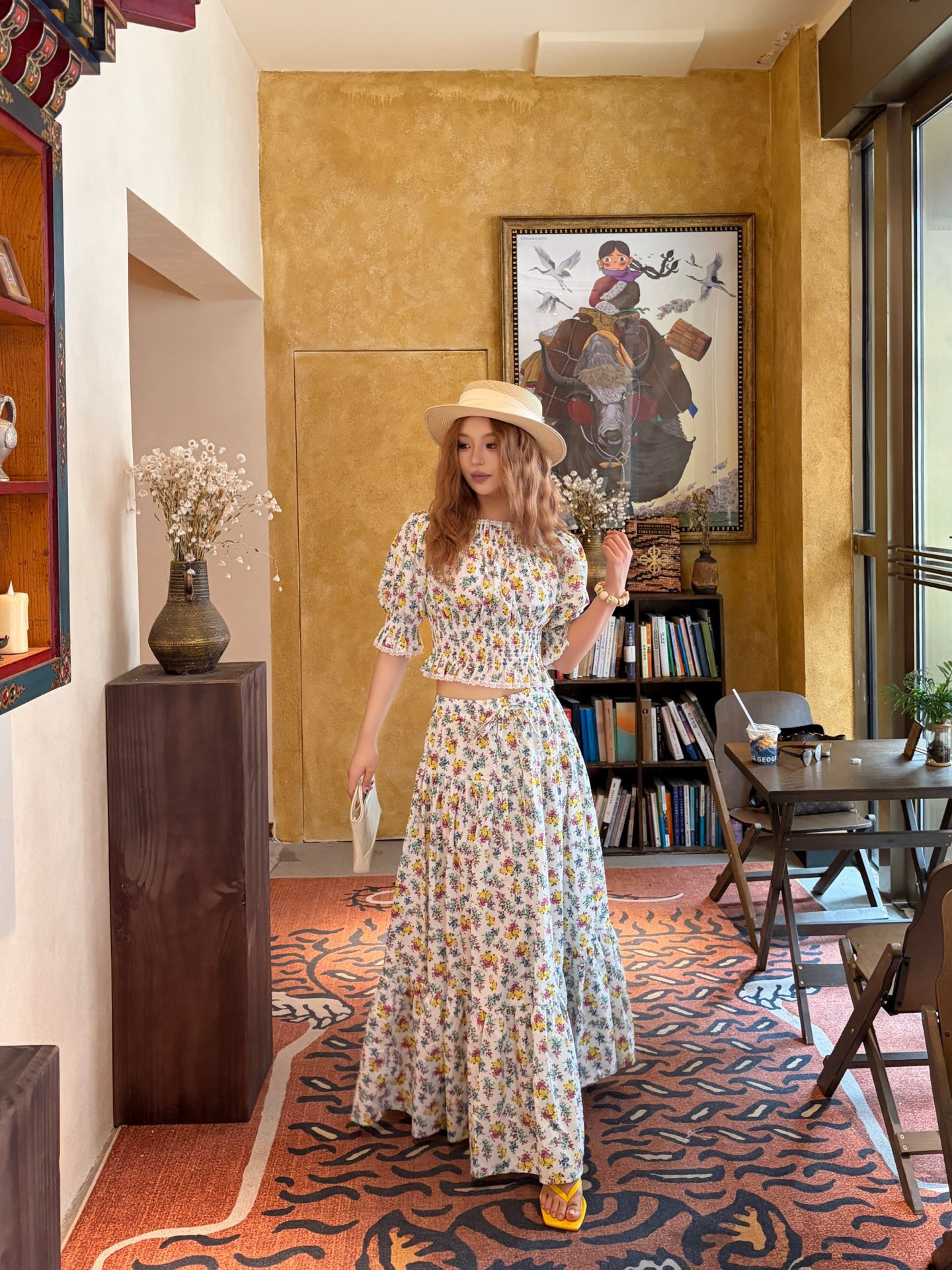 Dolc New off shoulder top skirt set