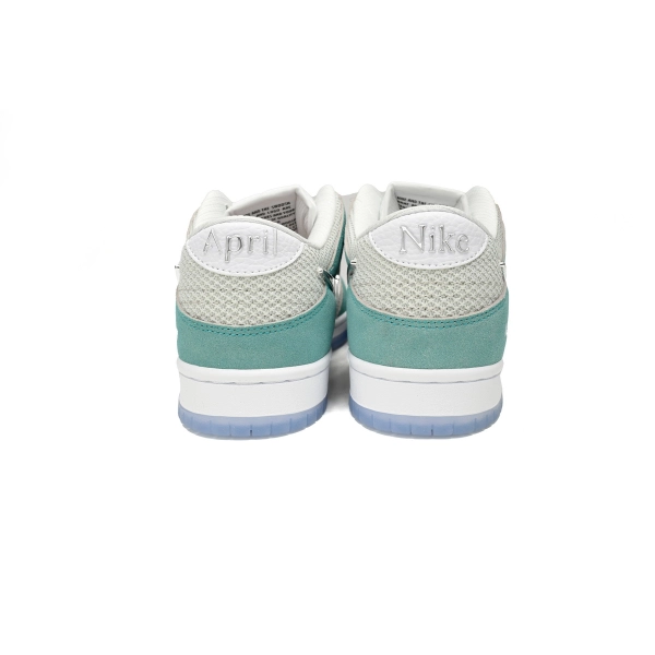 Nike SB Dunk Low April Skateboards FD2562-400