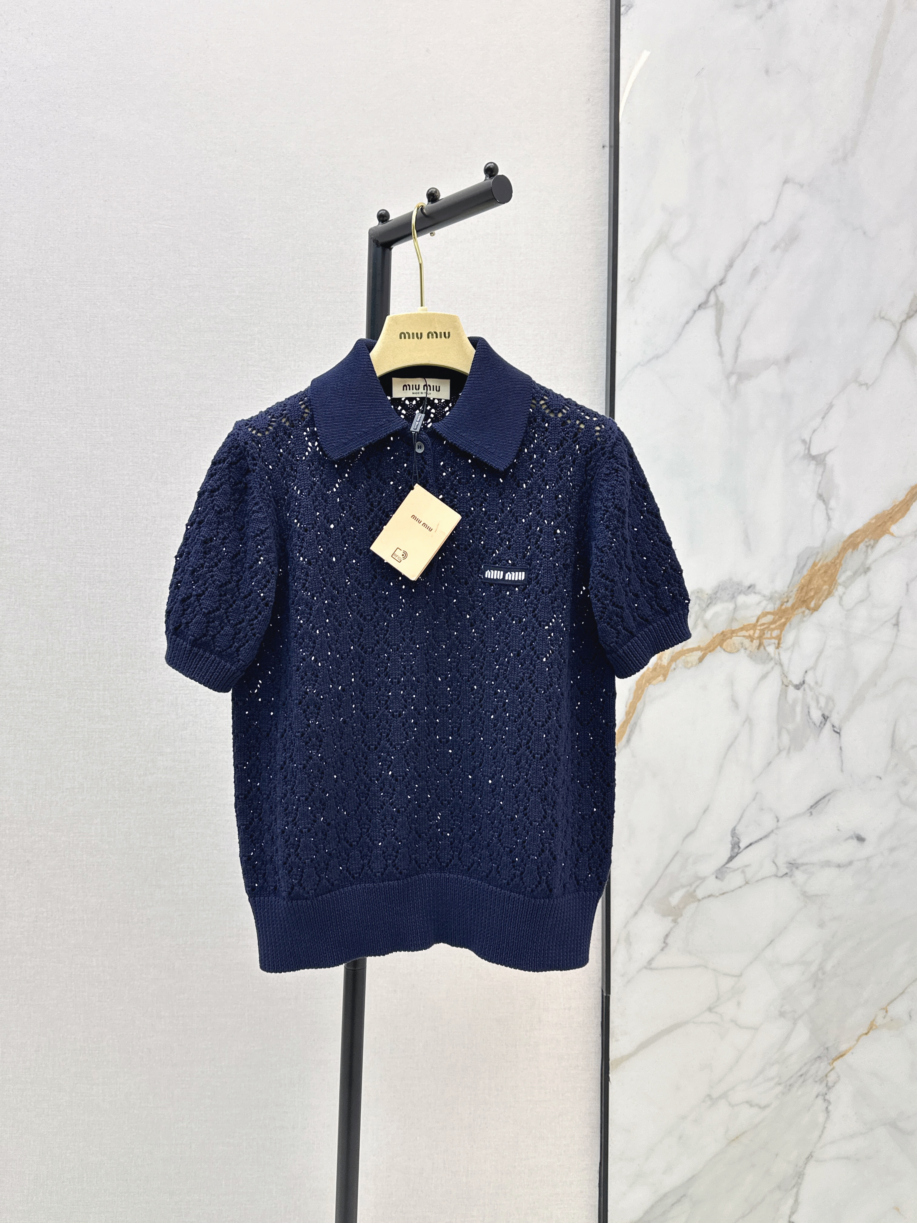 Miu New hollow knit top