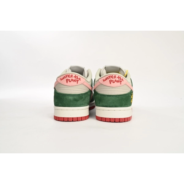 Nike SB Dunk Low WTP