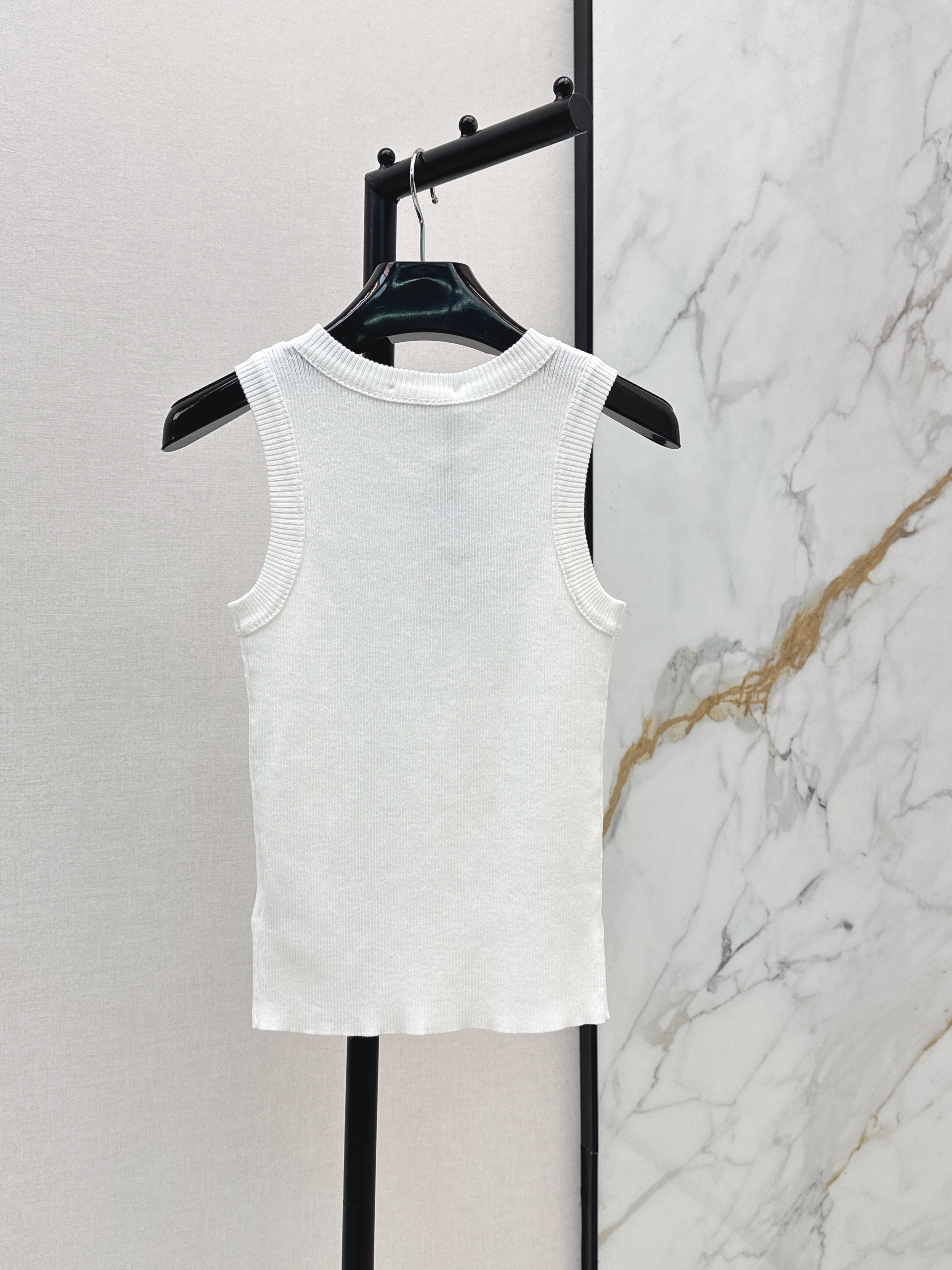 Celi New embroidered knitted vest