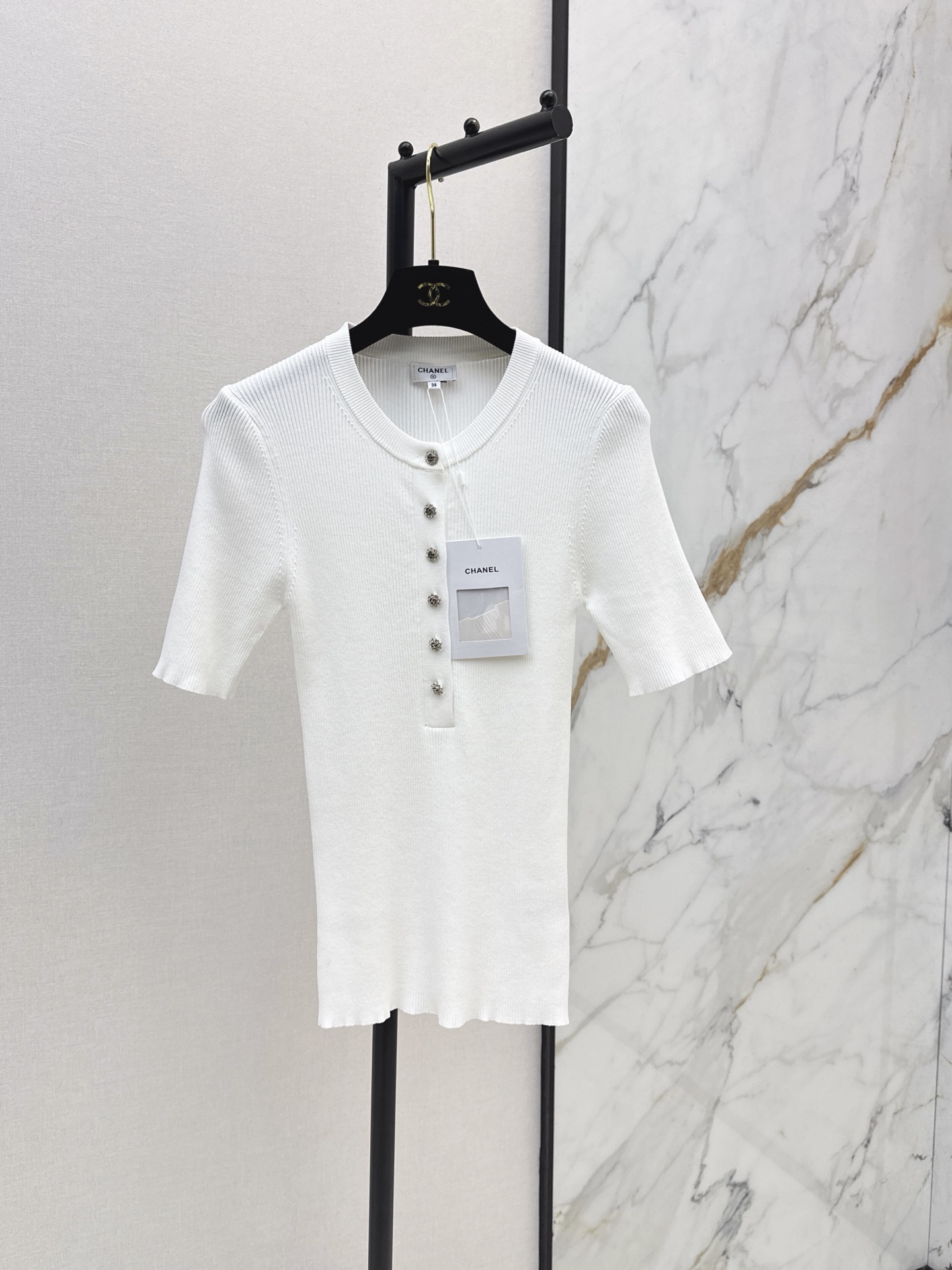 Chan New knit short sleeve top