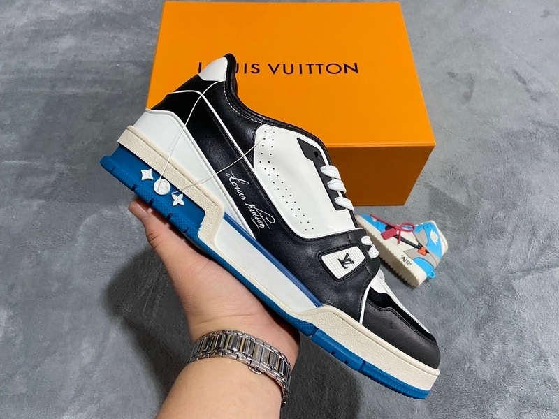 Pkkicks God Batch LOUIS VUITTON Trainer Black Blue GO1220