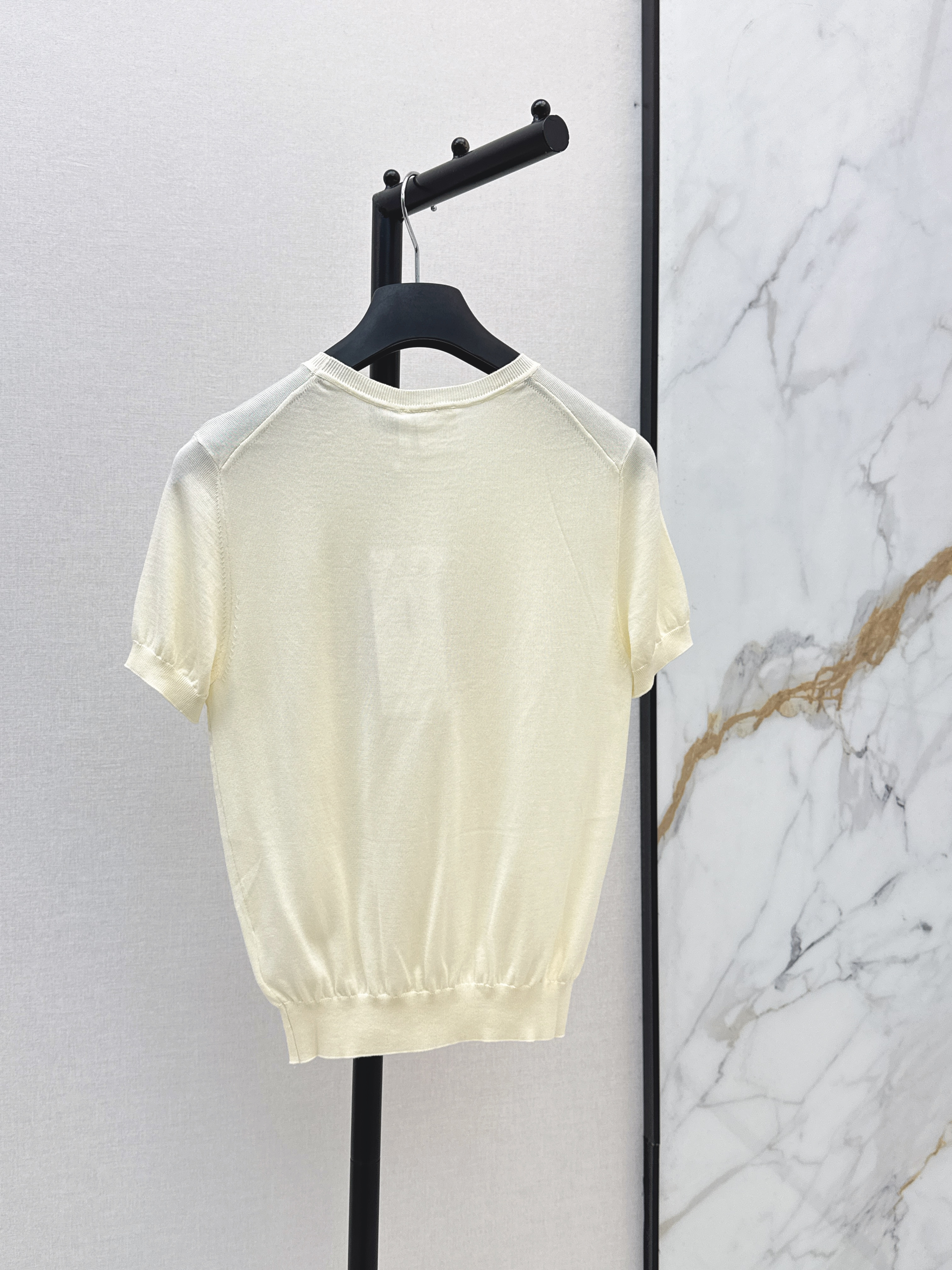 CD New Short-sleeve top