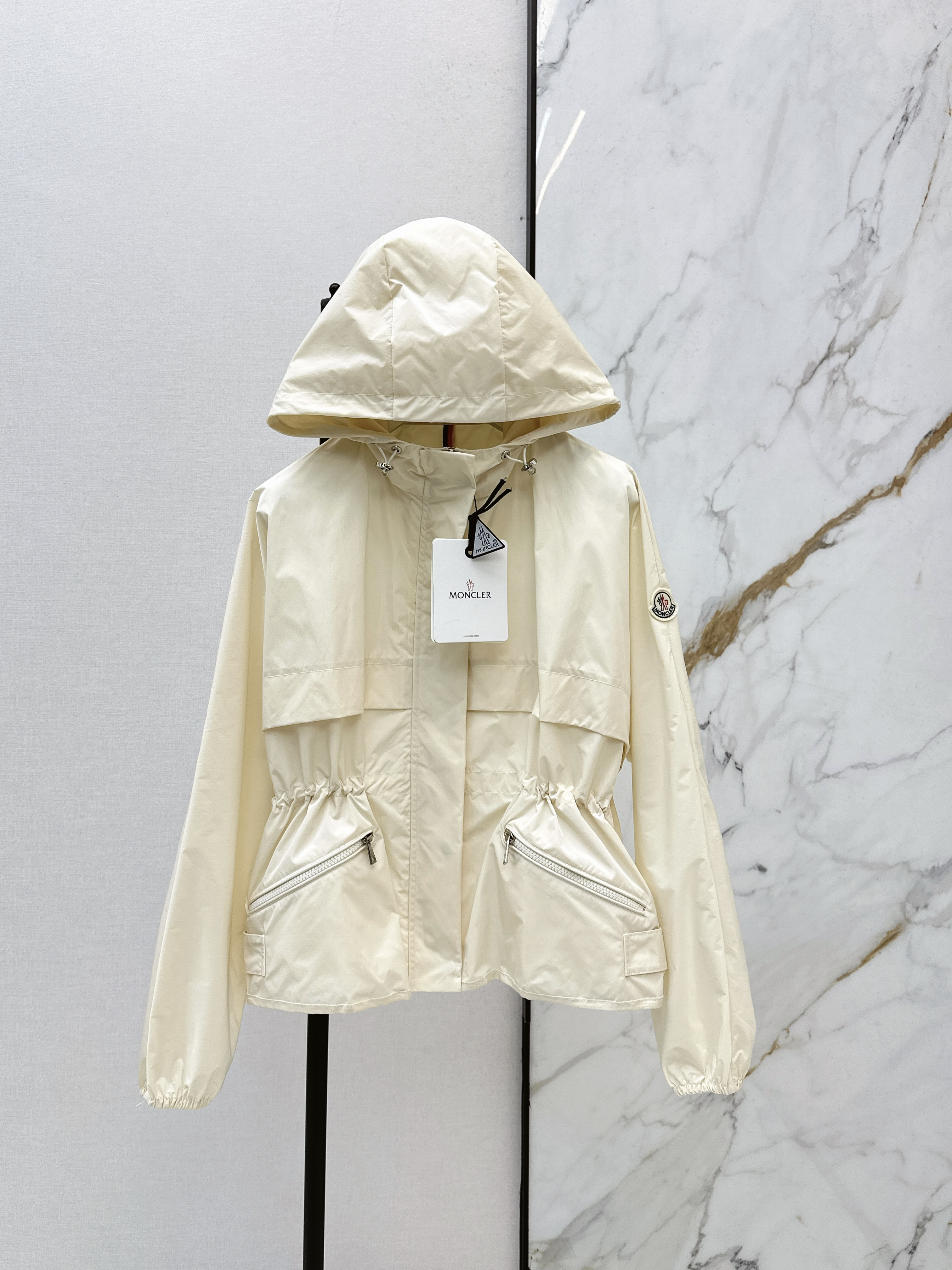 Monc New trench coat