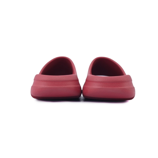 Dope sneakers Adidas Yeezy Carmine Red ID5988