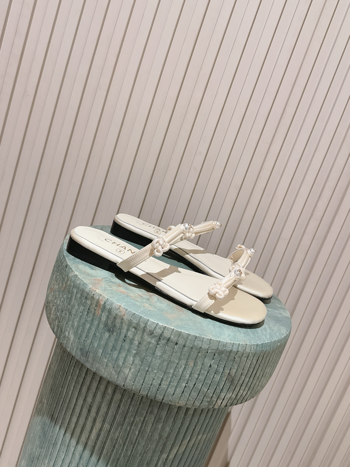 Chan NEW Flat slide sandals