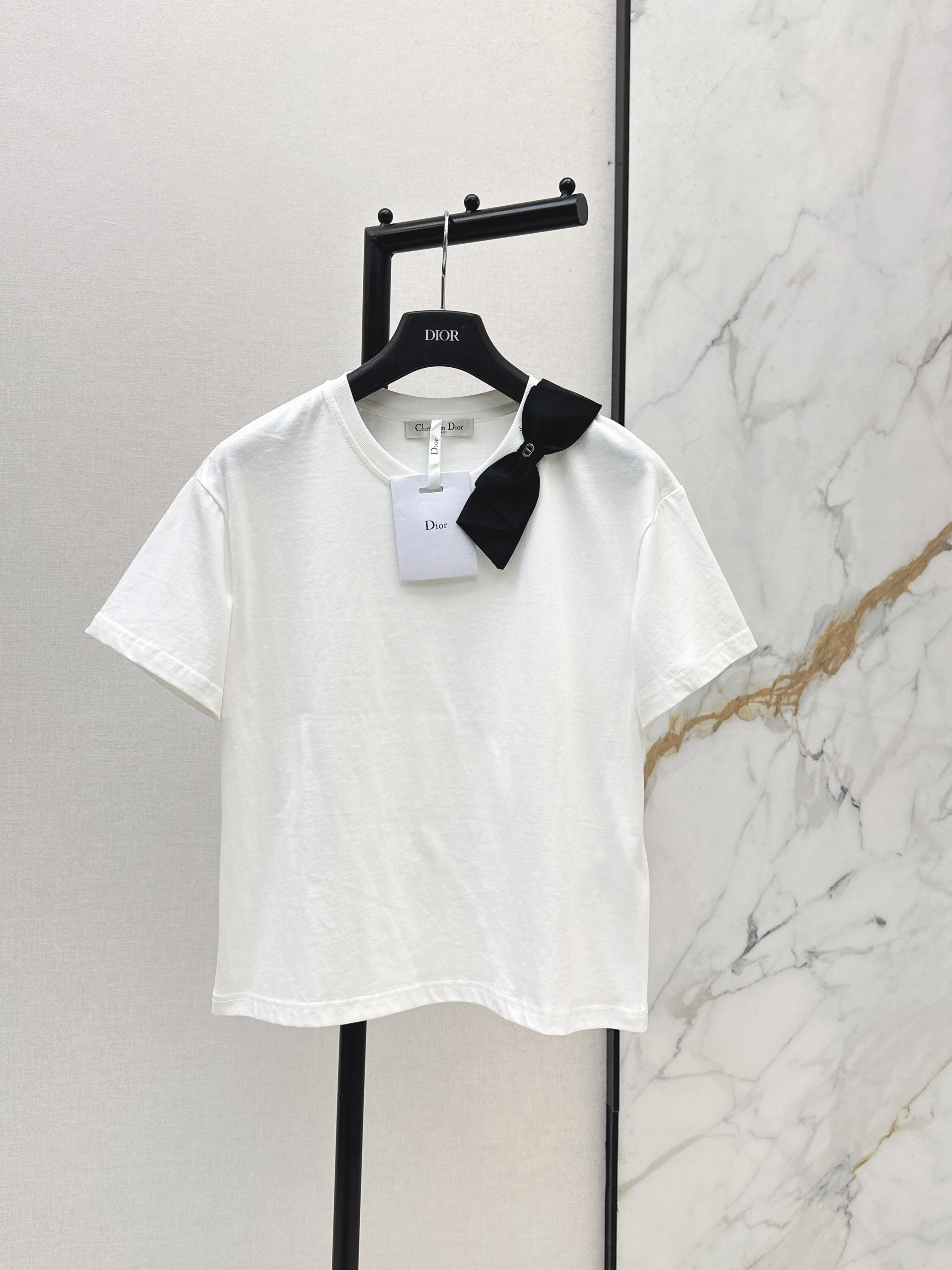 CD NEW bow t-shirt