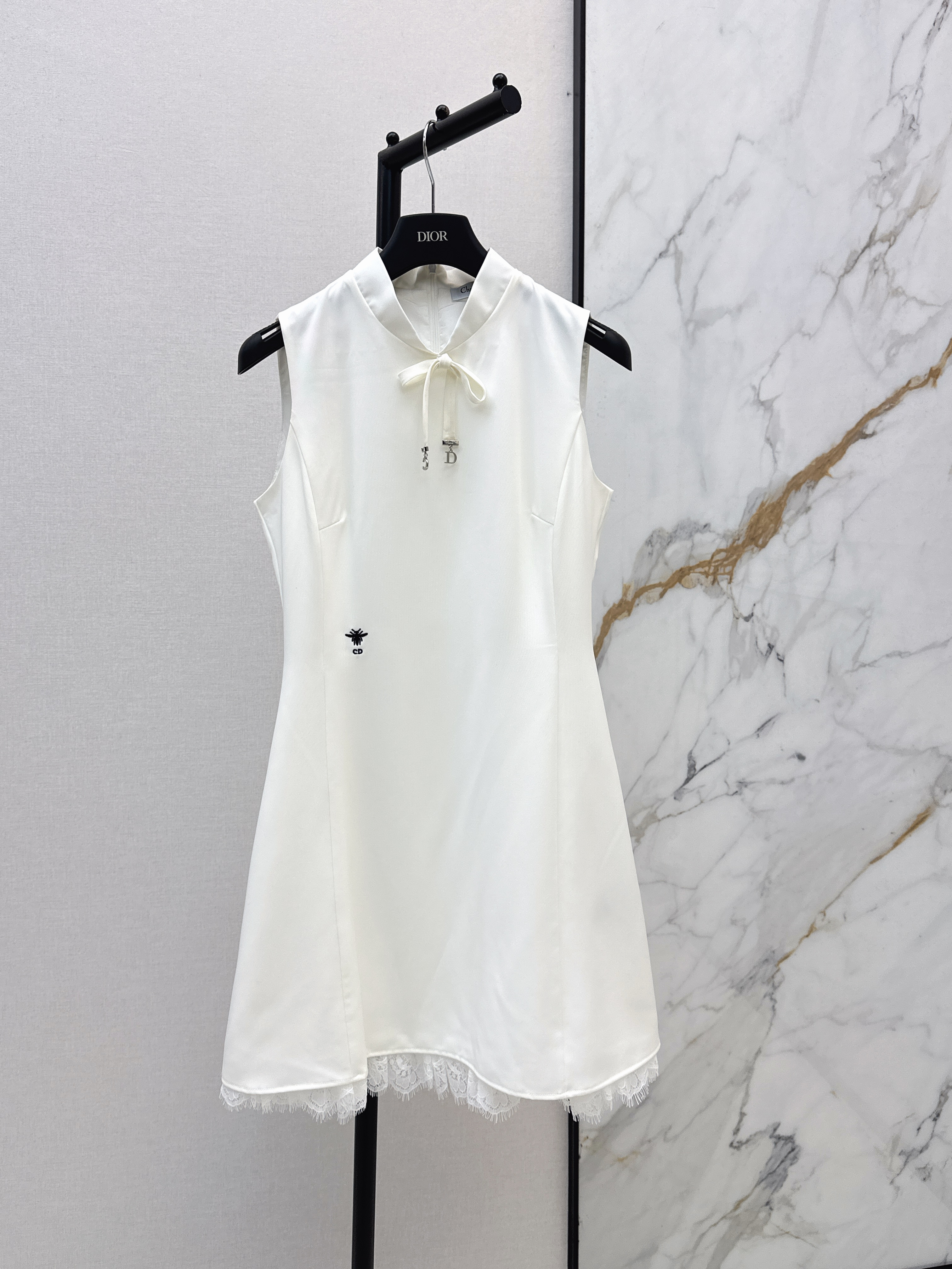 CD New embroidered ribbon dress