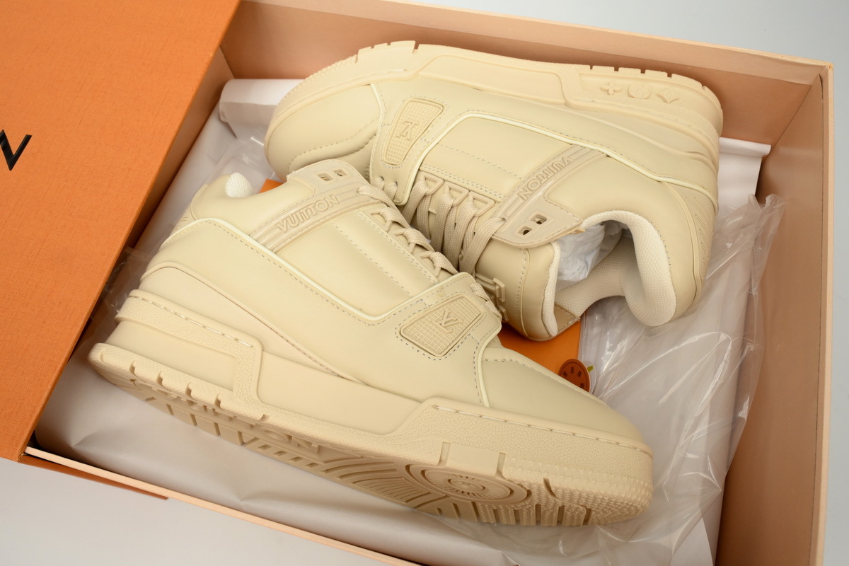Pkkicks God Batch LOUIS VUITTON Trainer Beige