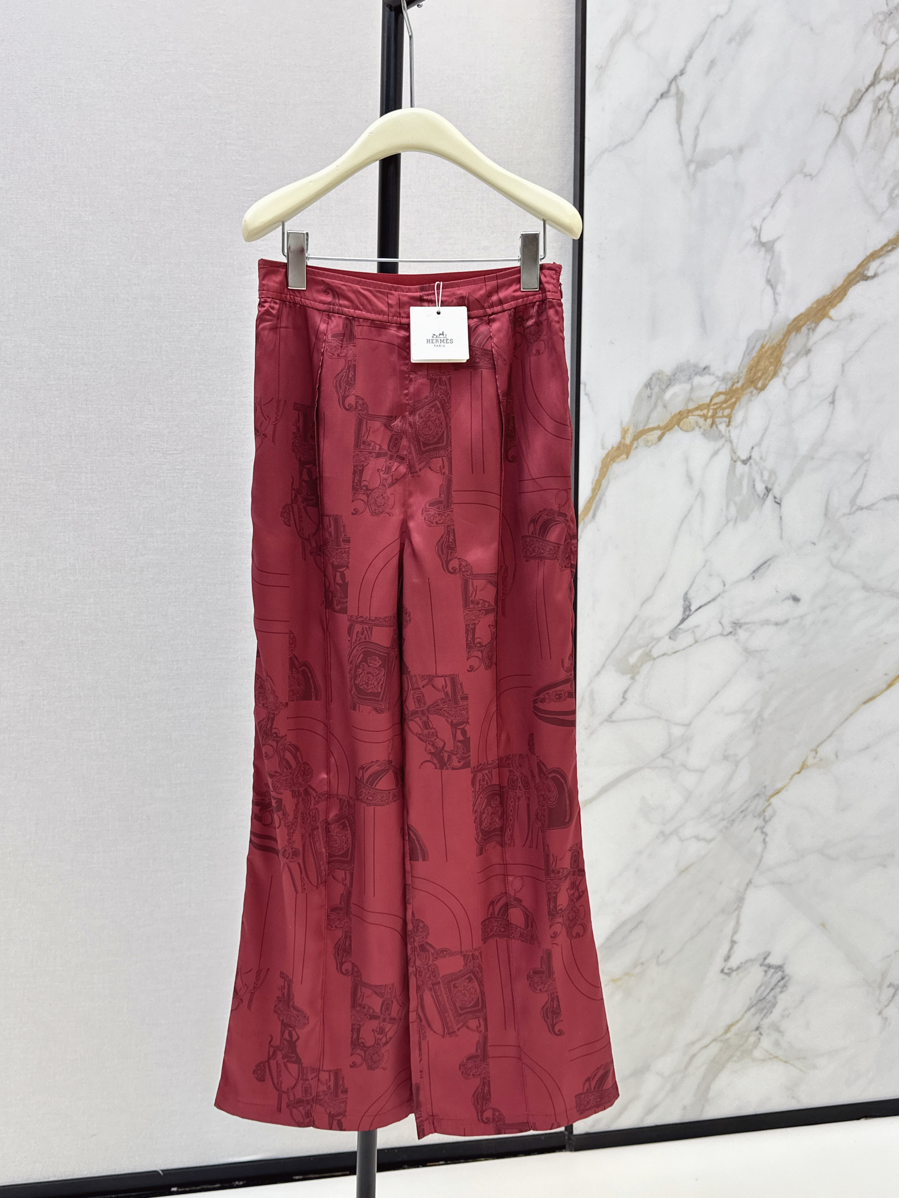 Herm New printed silk pants