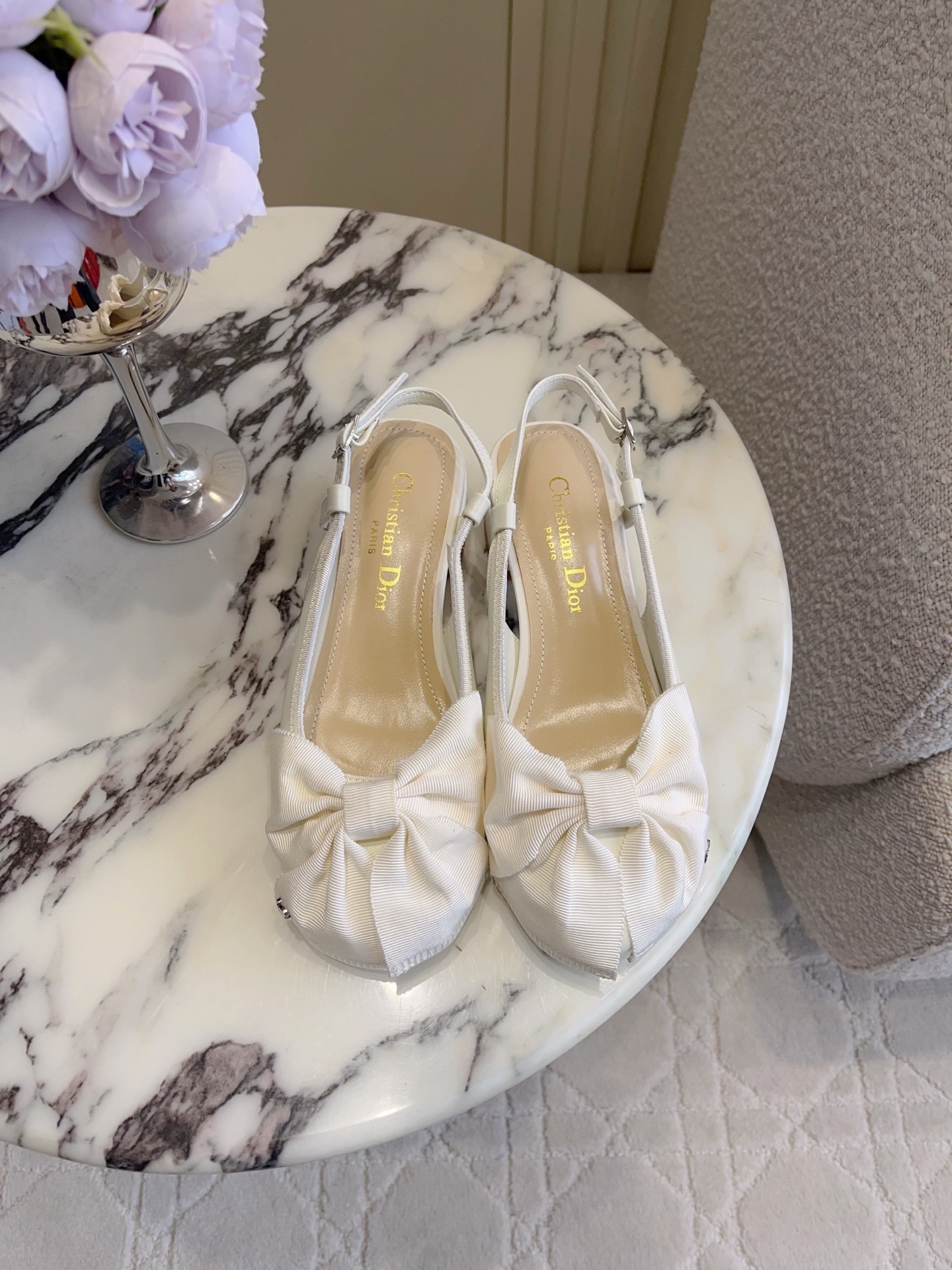 CD New Open-back high heels with a bow