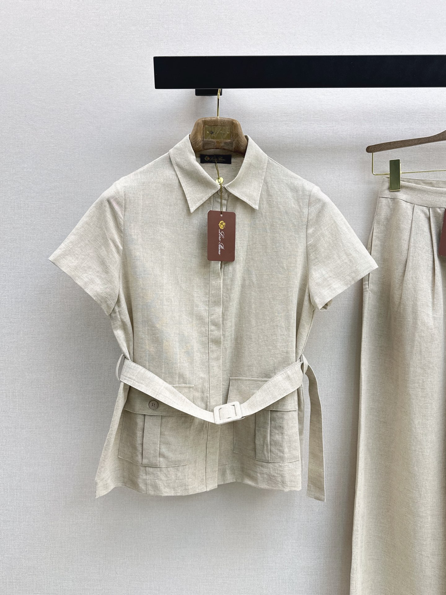 Loro New Waist-cinching top