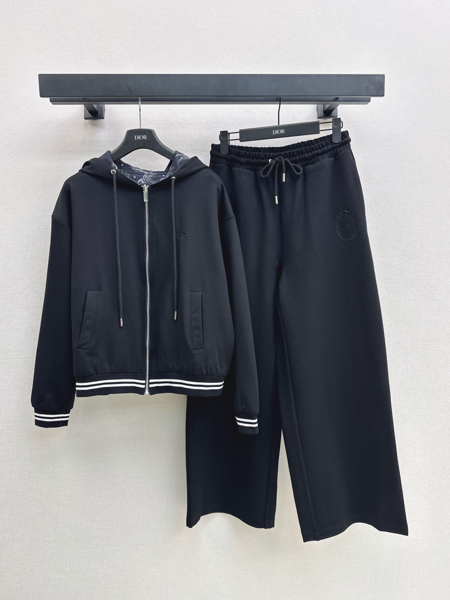 CD New Reversible Casual Set