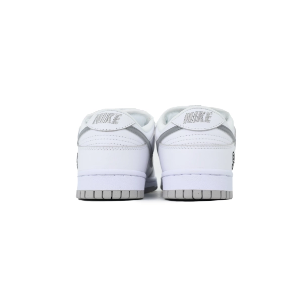 Nike Supreme x Dunk Low SB 'White Metallic Silver' HQ8487-100
