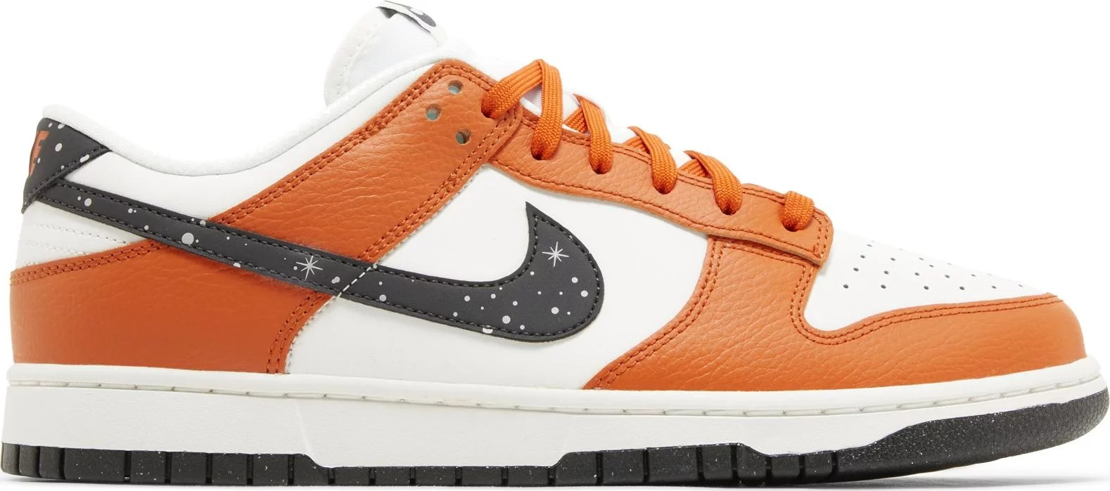Dunk Low 'Starry Swoosh' FV6909-800