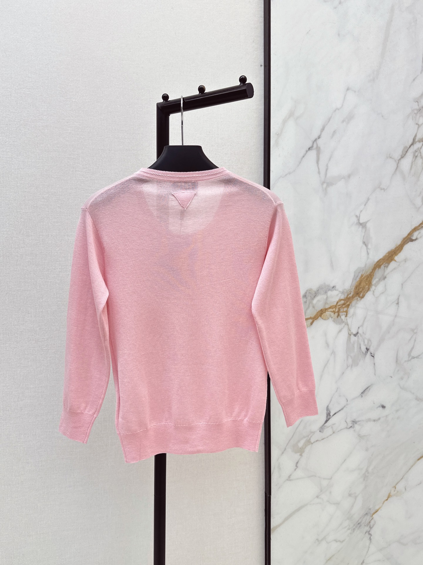 Pra New U-neck knitted cardigan