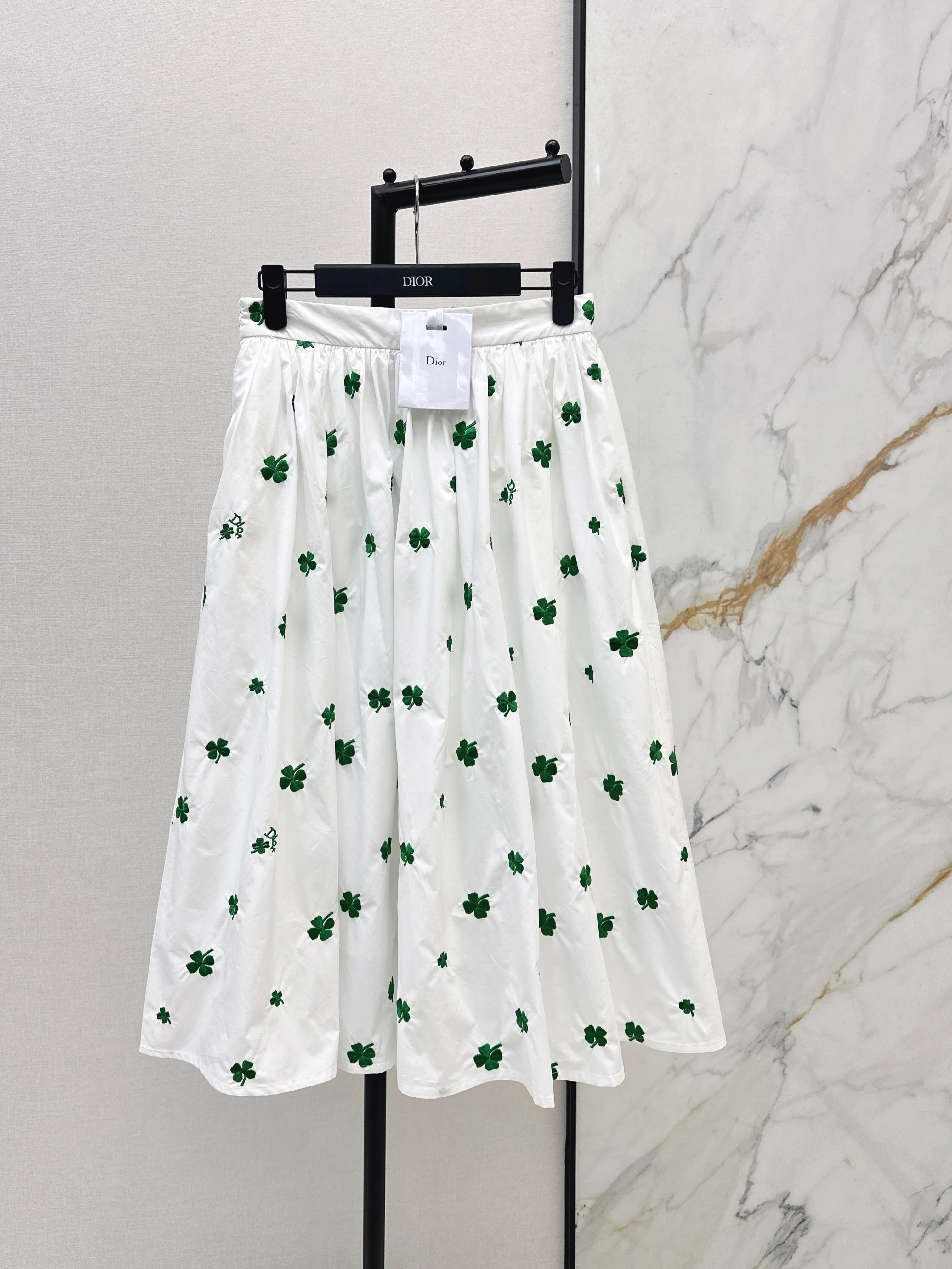 CD NEW embroidery pleated skirts