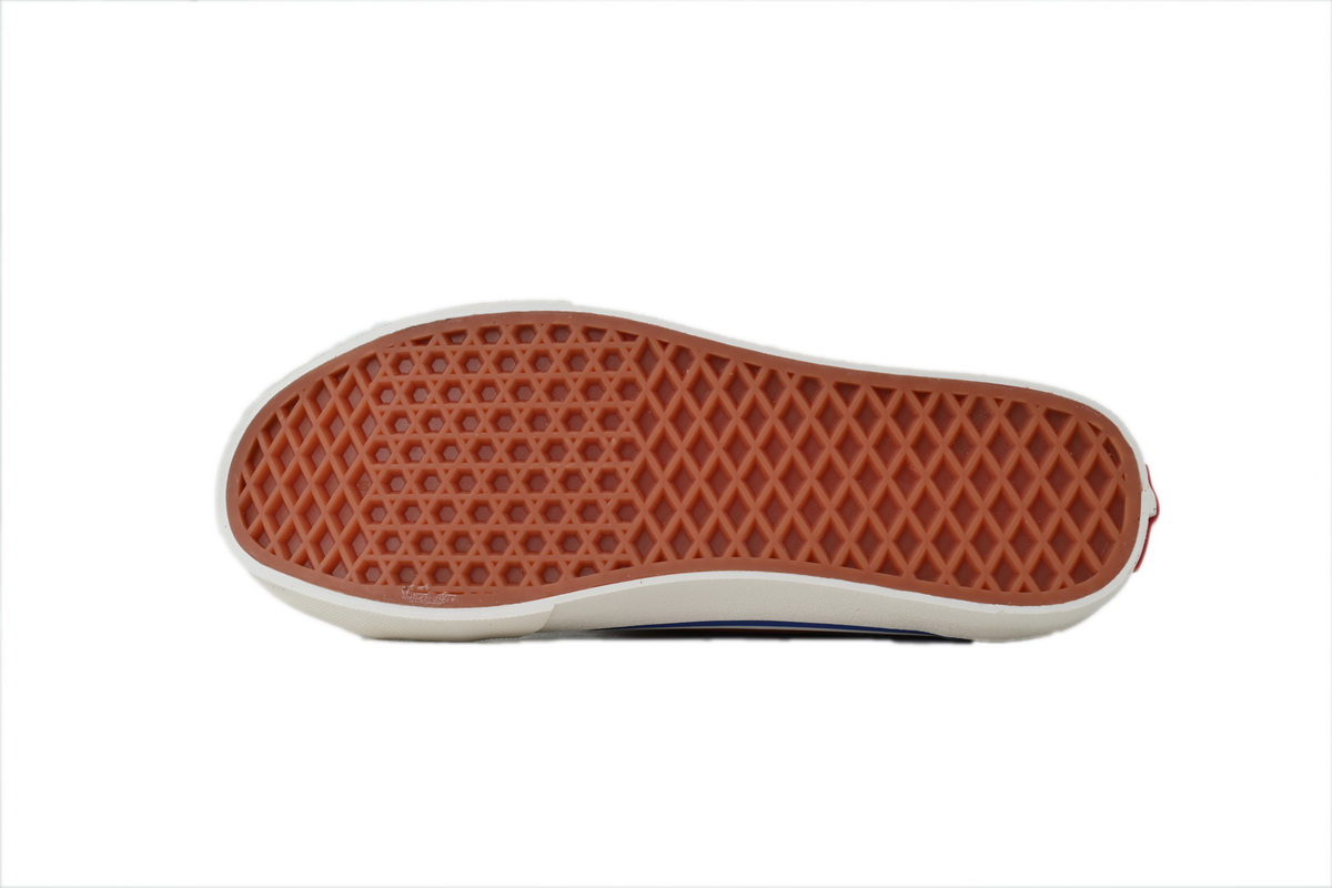 Vans Style 36 Decon Sf Shoes Orange VN0A3MVLVLA