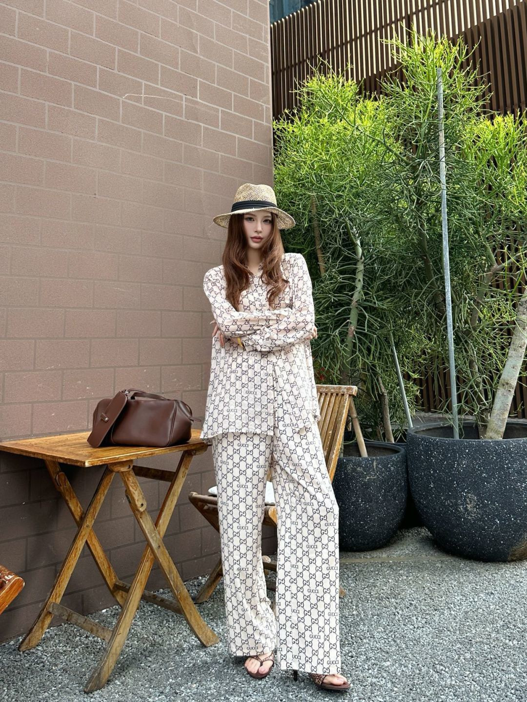 Guc New printed pants