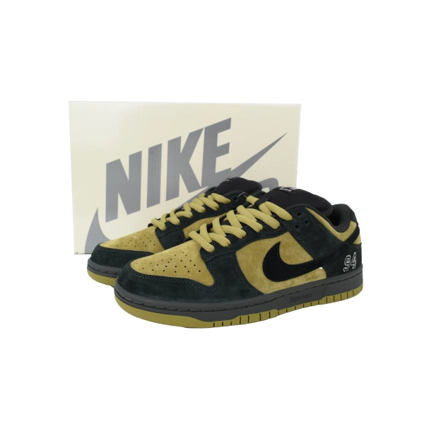 Nike Supreme x Dunk Low SB 'Camper Green' HQ8487-300