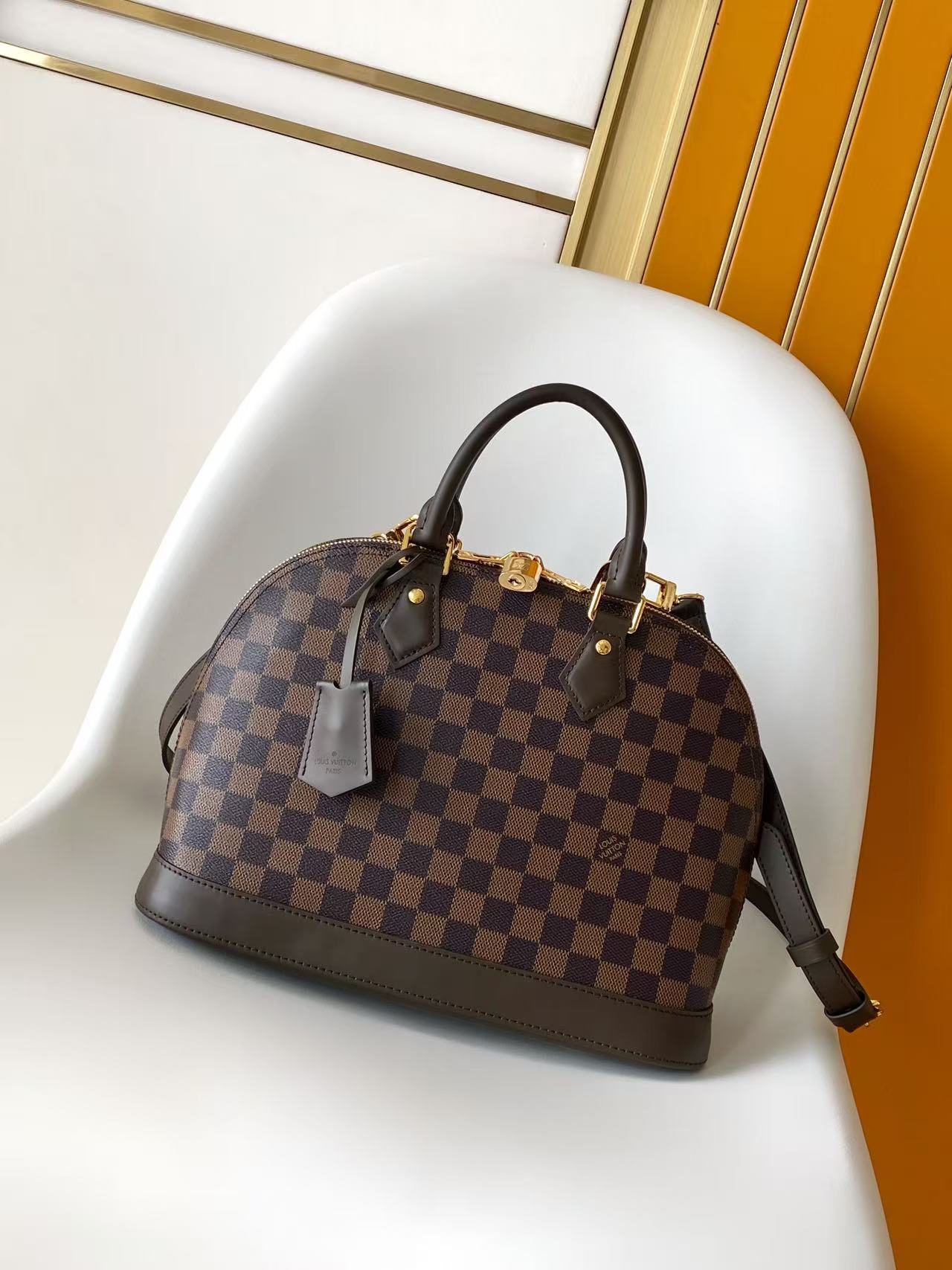 Louis New Medium-sized reading bag