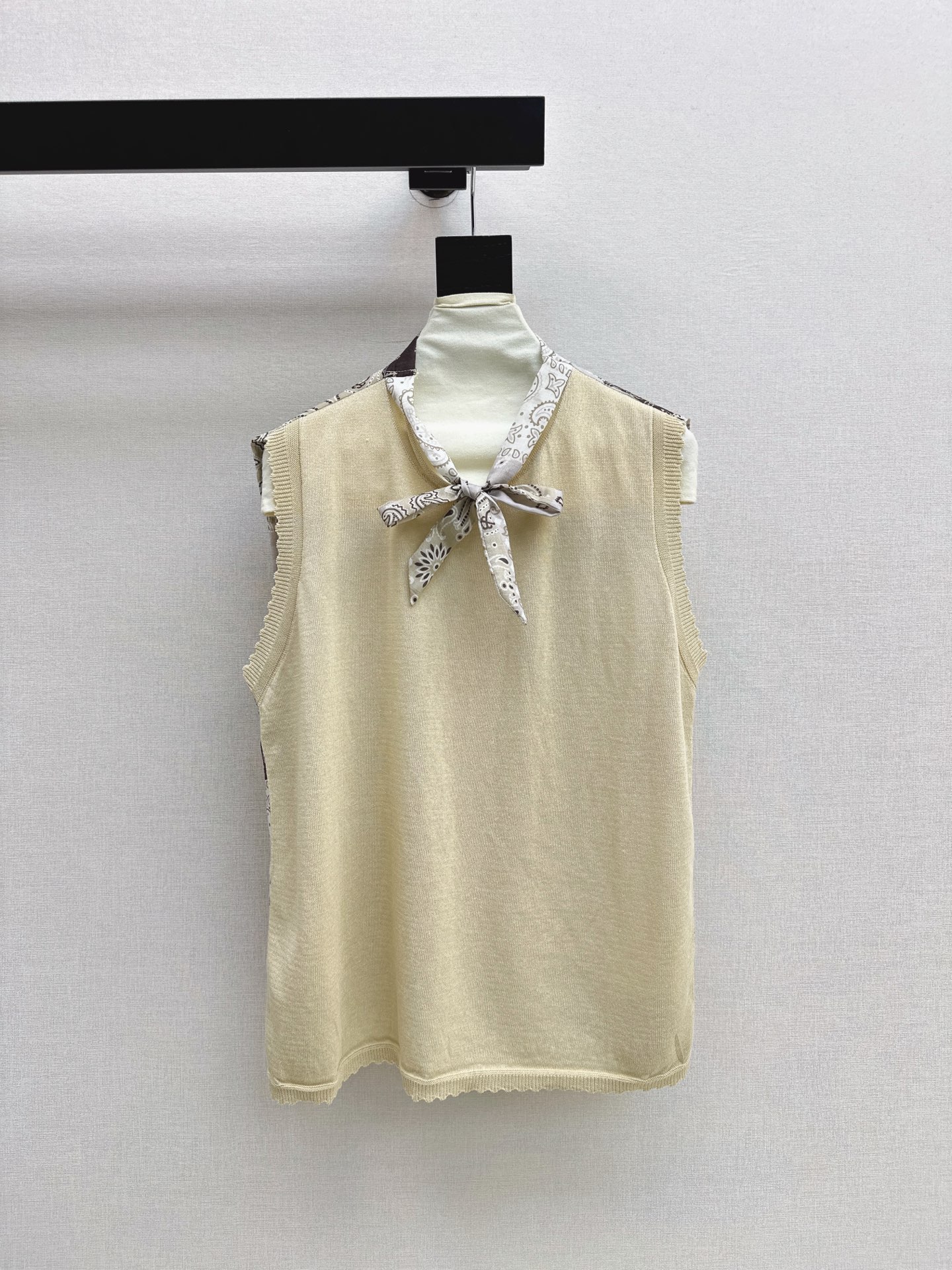 Ral New Printed patchwork sash sleeveless knitwear