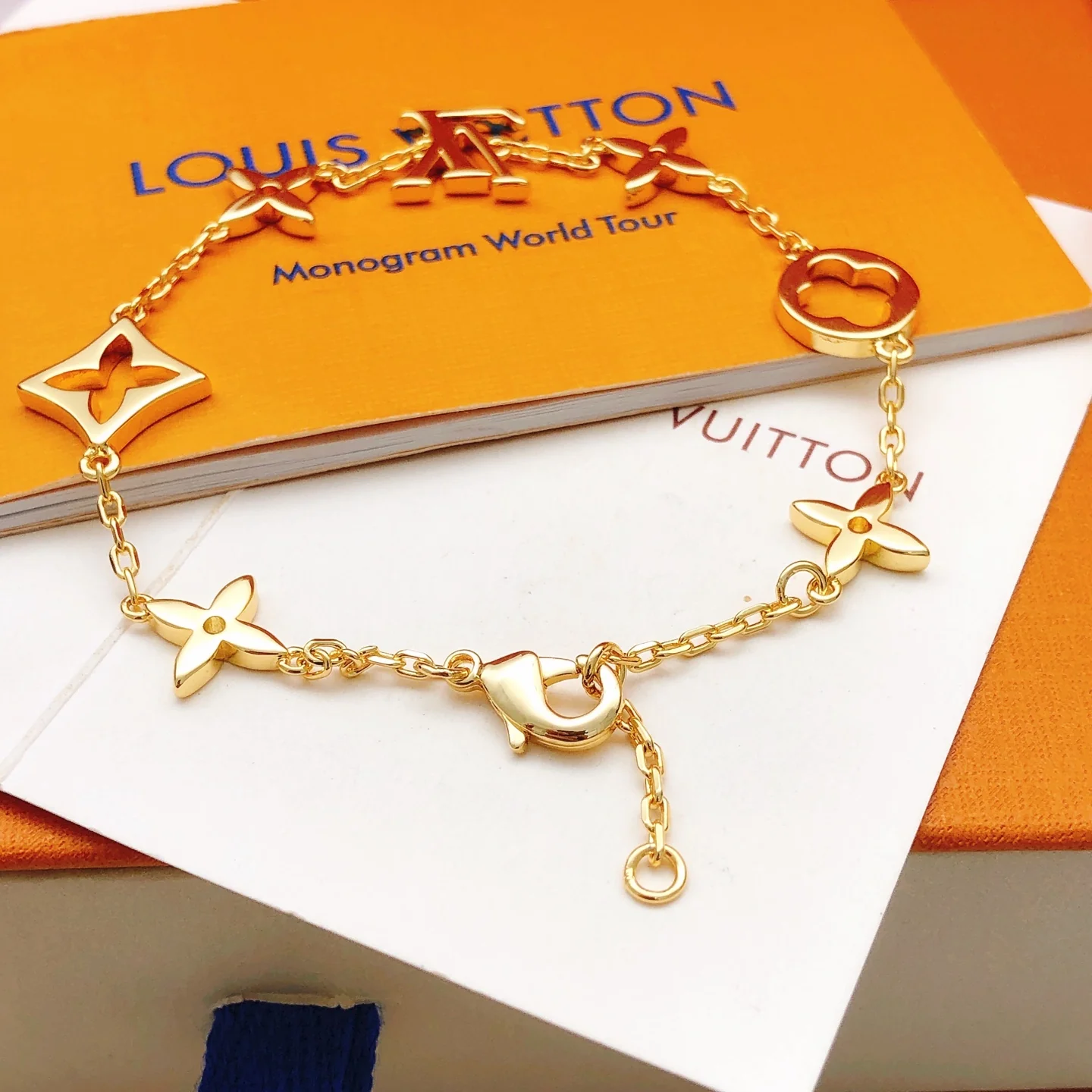 Louis New Hollow bracelet