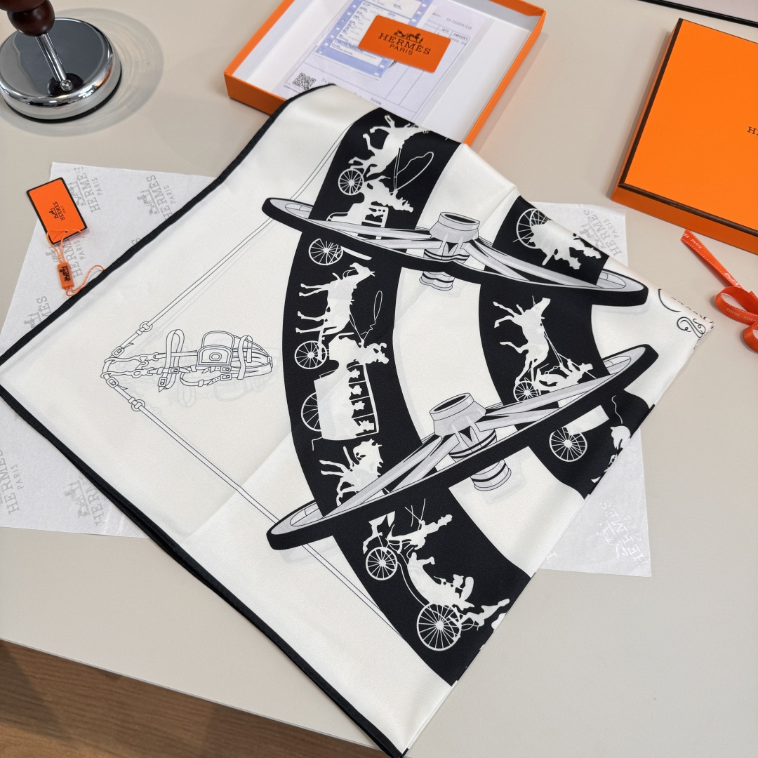 Herm New Silk square scarf