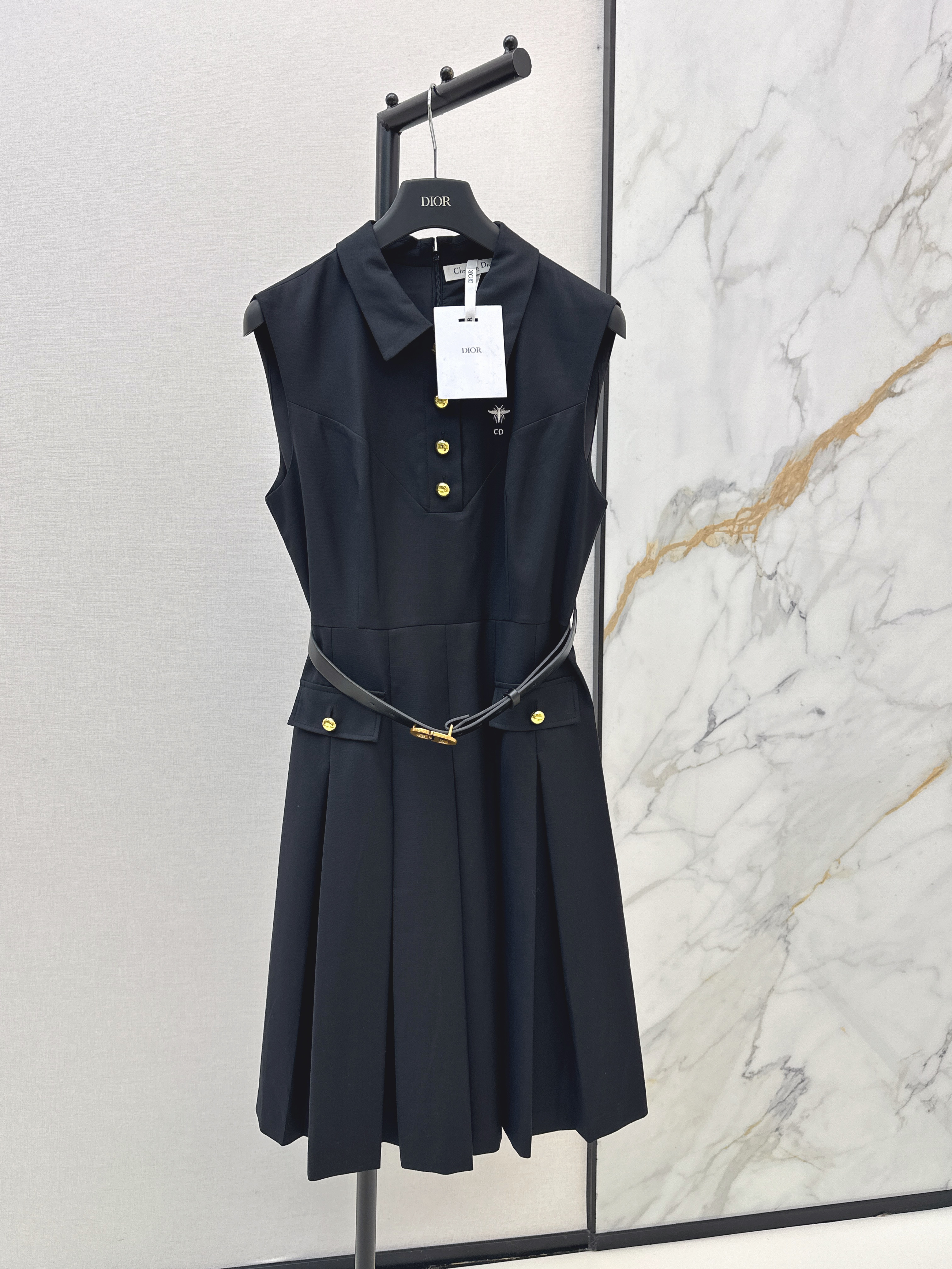 CD New Sleeveless dress
