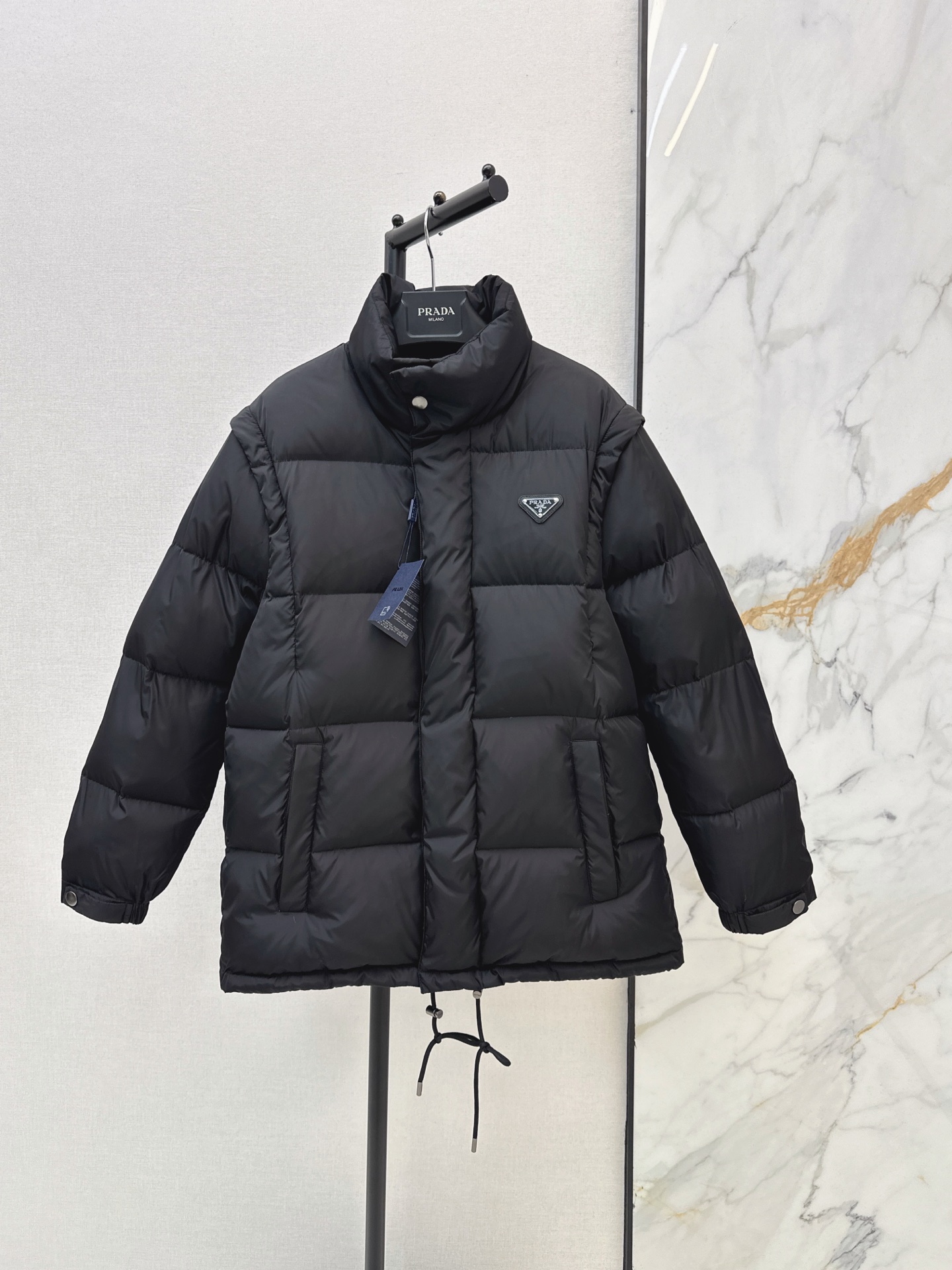 Pra New Detachable-sleeve down jacket