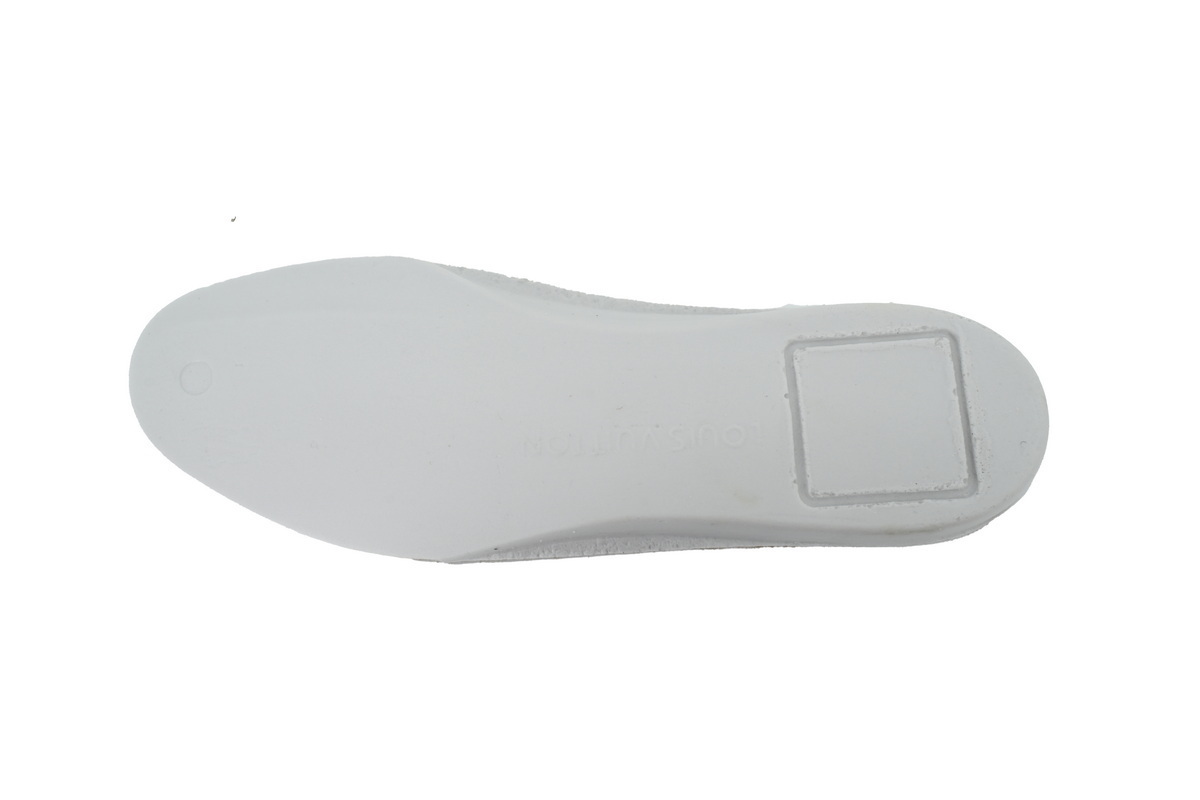 Pkkicks God Batch LOUIS VUITTON White Brown Diamond Surface