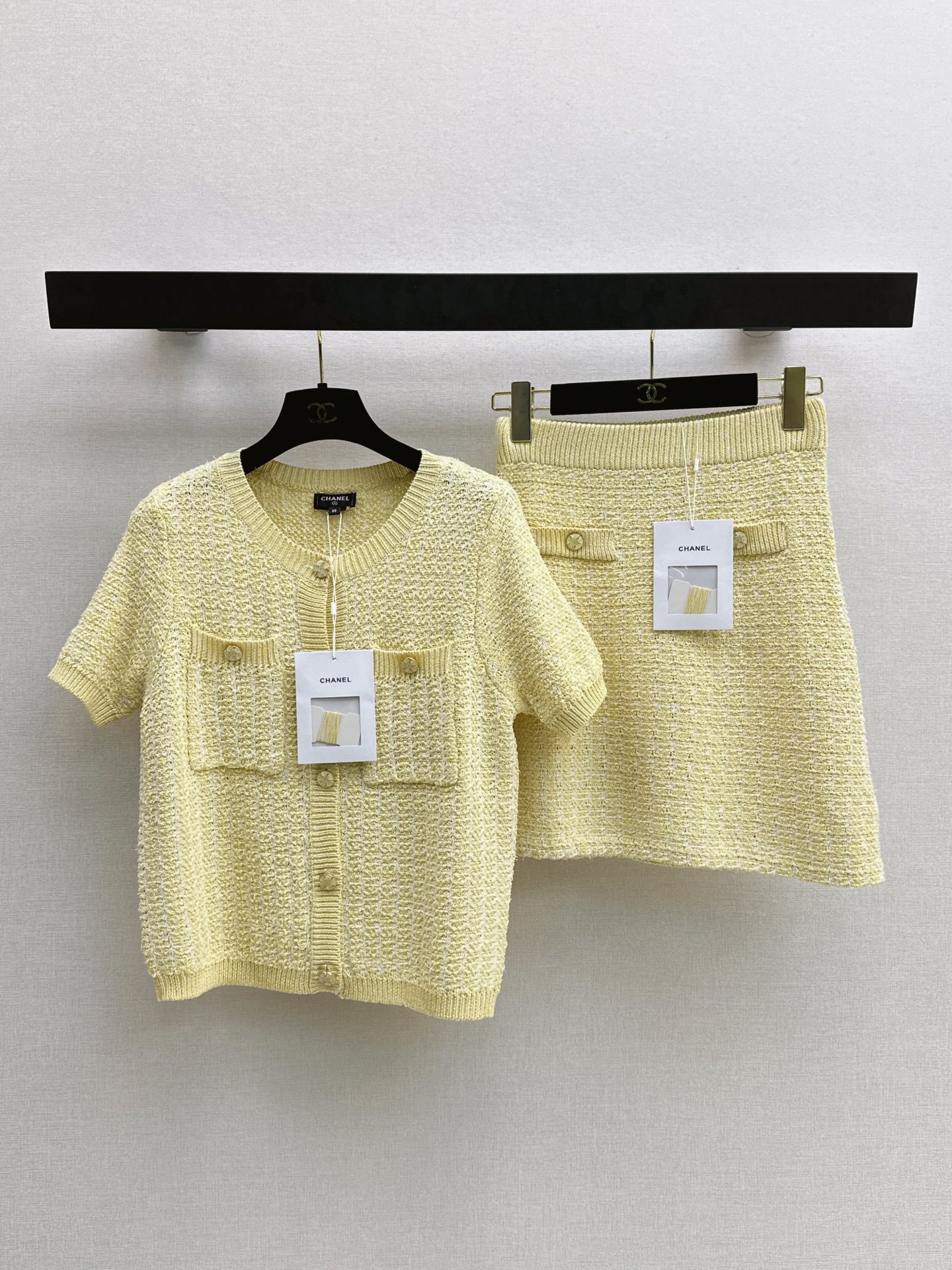 Chan New Knit Cardigan+Skirt Set