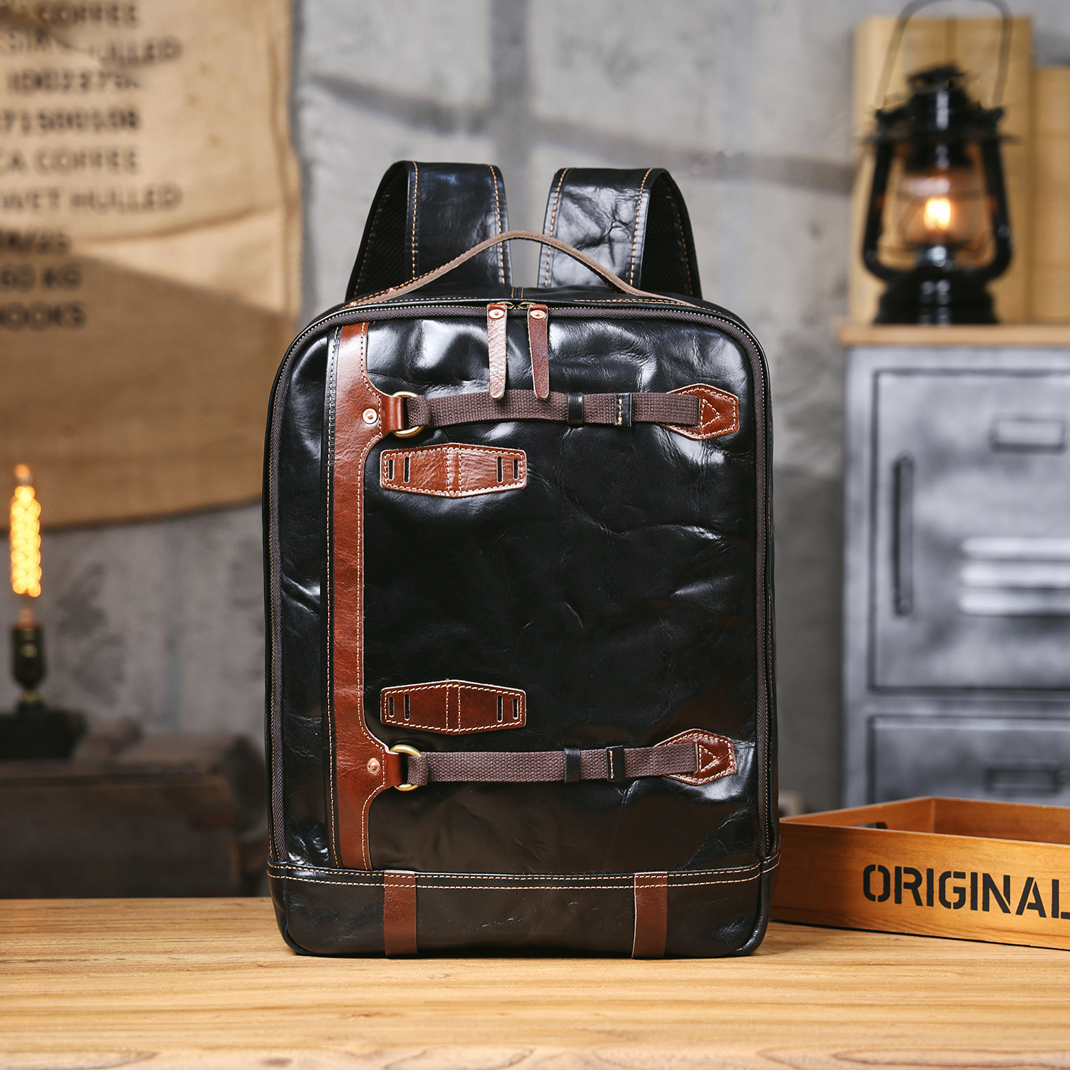 Vintage Crinkled Leather Convertible Backpack - Timeless Craftsmanship for the Modern Professional