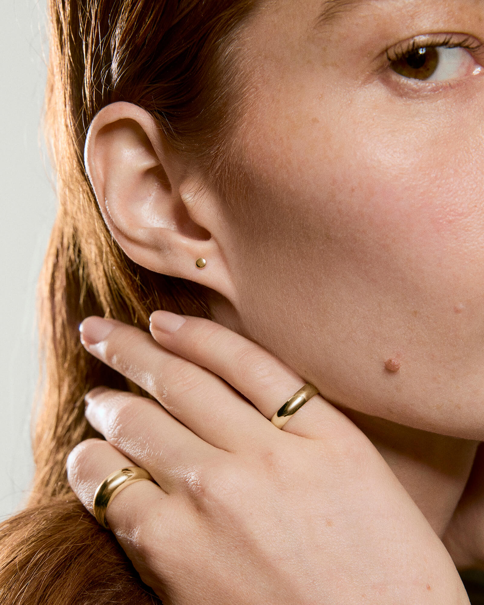 Single Mini Thumbtack Stud