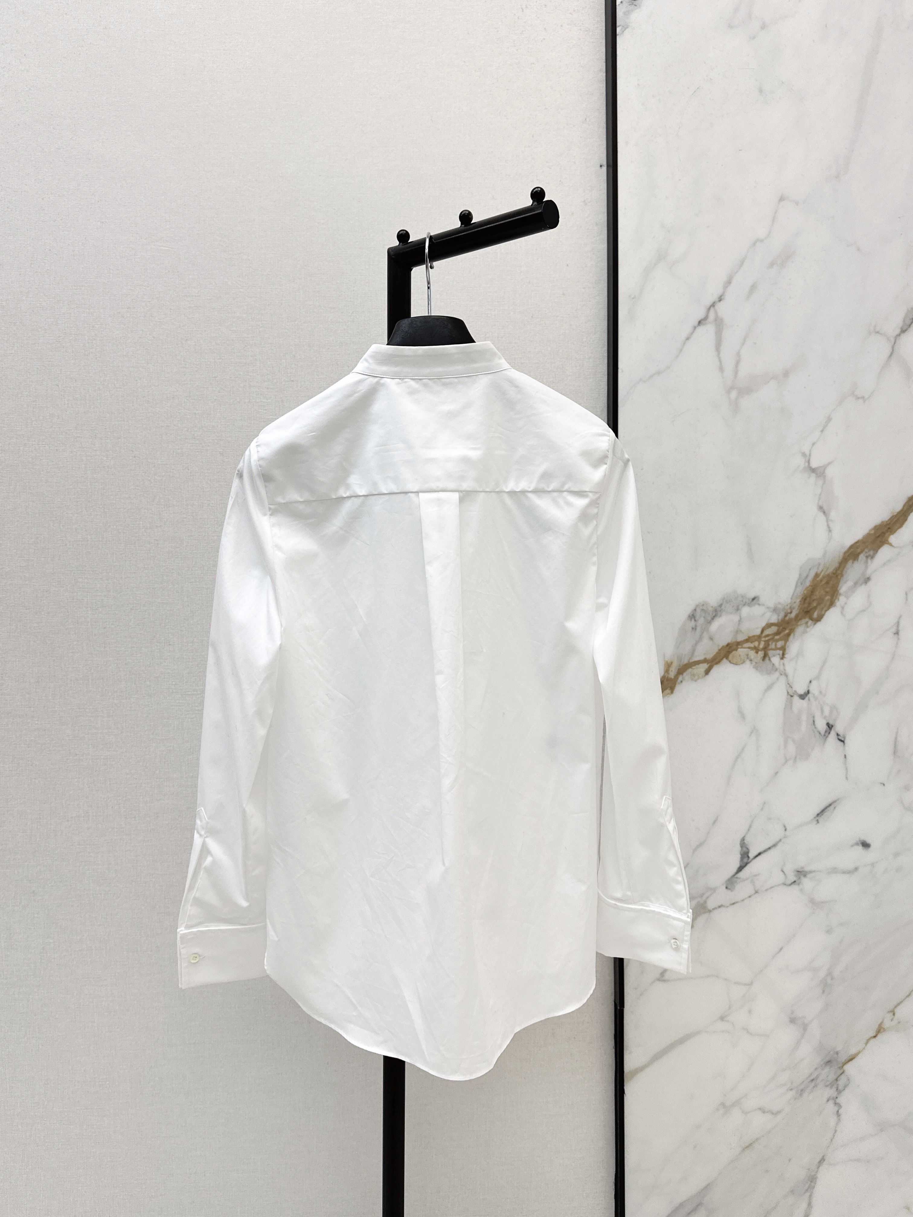 CD New ruffle shirt
