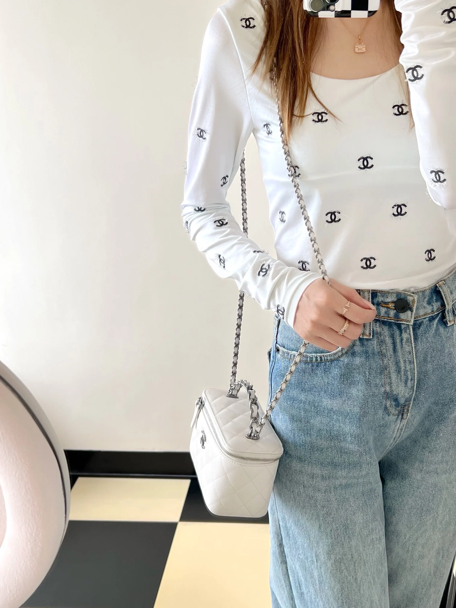 Chan New 23k Long makeup box bag