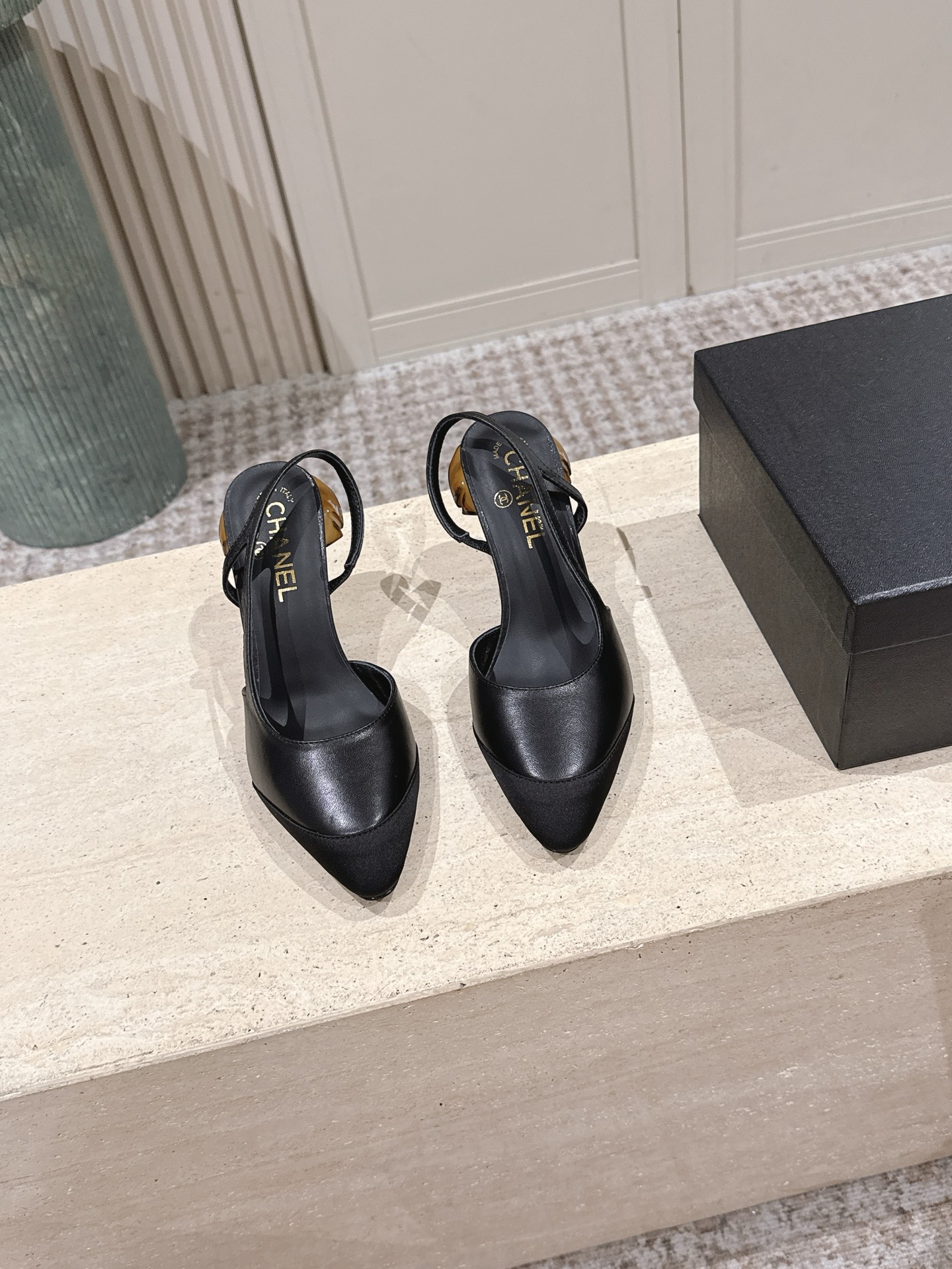 Chan New High heels
