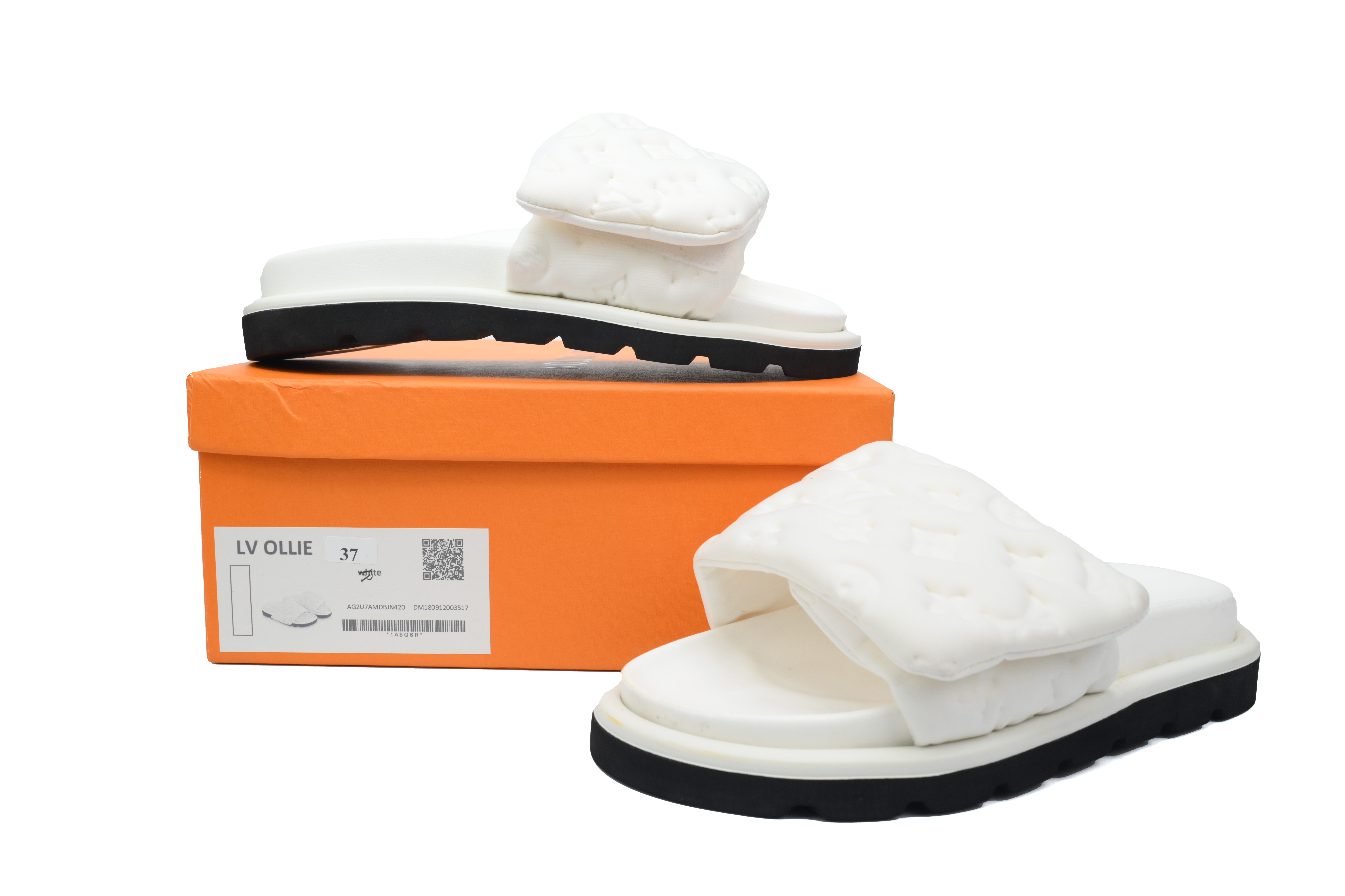 Pkkicks God Batch LOUIS VUITTON Pool Pillow white