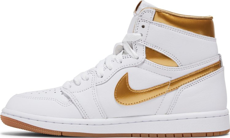 Wmns Air Jordan 1 Retro High OG 'Metallic Gold' FD2596-107